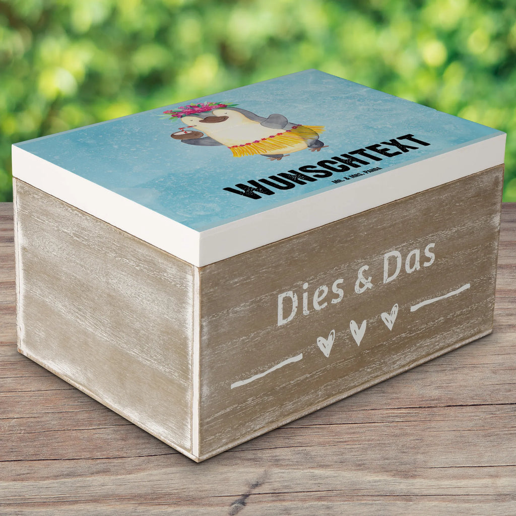 Personalizowane drewniane pudełko Pingwin z Kokosem Kiste mit Namen, Schatzkiste Personalisiert, Truhe Personalisiert, Truhe mit Namen, Aufbewahrungsbox mit Namen, Schatulle mit Namen, Holzkiste mit Namen, Kiste Personalisiert, Erinnerungsbox Personalisiert, Erinnerungsbox mit Namen, Schatzkiste mit Namen, Dekokiste Personalisiert, Erinnerungskiste Personalisiert, mit Namen, Schatulle Personalisiert, Aufbewahrungsbox Personalisiert, Holzkiste Personalisiert, GEschenkdose Personalisiert, Dekokiste mit Namen, Geschenkbox Personalisiert, Pinguin, Urlaub, Aloha, Kokosnuss, Pinguine, Hawaii