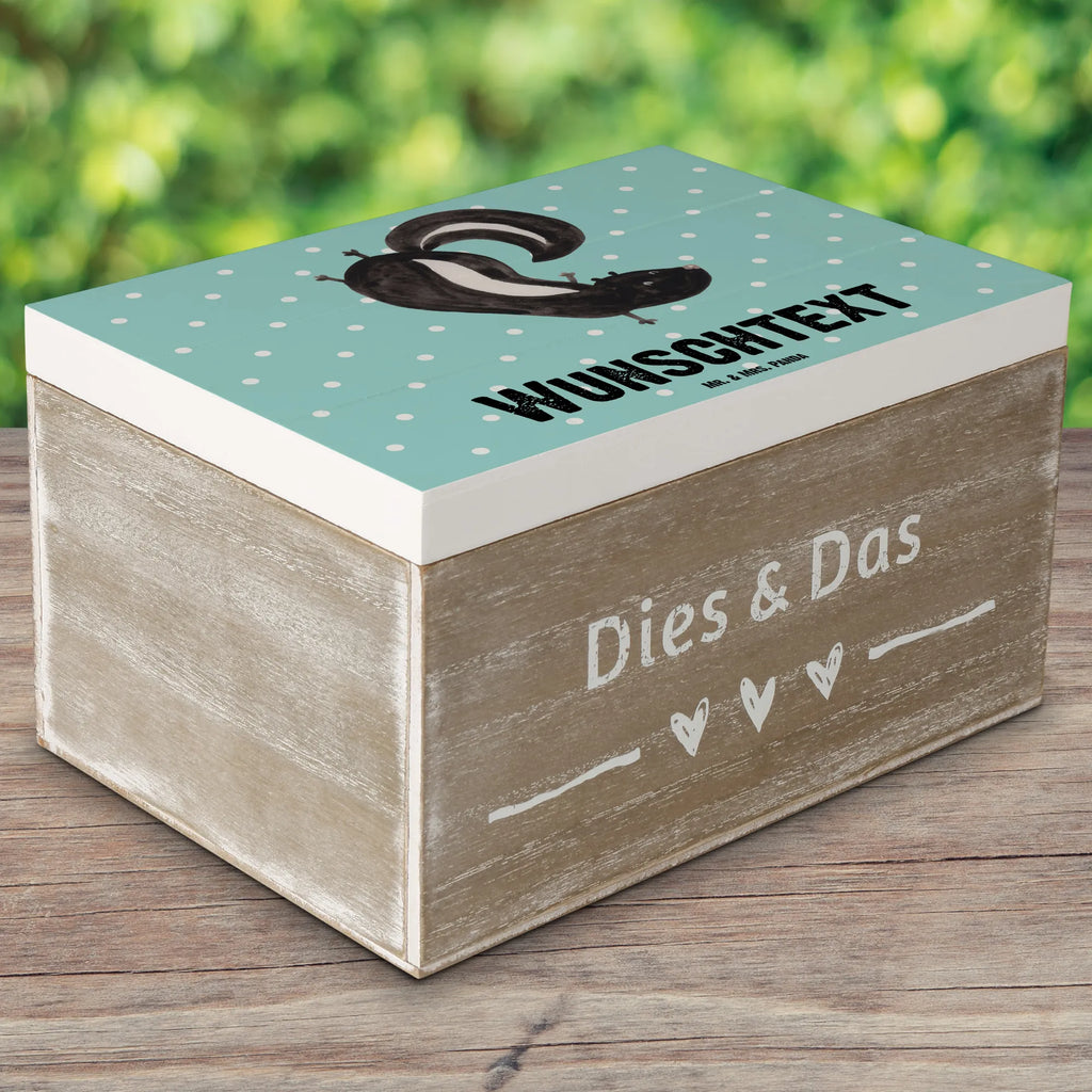 Personalizowane drewniane pudełko skunks stojka Holzkiste Personalisiert, Aufbewahrungsbox Personalisiert, Schatulle mit Namen, Schatzkiste mit Namen, Erinnerungsbox Personalisiert, Kiste Personalisiert, Holzkiste mit Namen, Truhe Personalisiert, Kiste mit Namen, Dekokiste mit Namen, Geschenkbox Personalisiert, Aufbewahrungsbox mit Namen, GEschenkdose Personalisiert, Schatulle Personalisiert, Truhe mit Namen, Schatzkiste Personalisiert, Dekokiste Personalisiert, Erinnerungskiste Personalisiert, mit Namen, Erinnerungsbox mit Namen, Skunk, Stinktier, Raubtier, Stinki, Verpielt, Kind, Wildtier, Stinker, Spielplatz