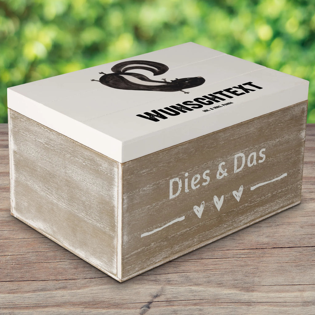 Personalizowane drewniane pudełko skunks stojka Holzkiste Personalisiert, Aufbewahrungsbox Personalisiert, Schatulle mit Namen, Schatzkiste mit Namen, Erinnerungsbox Personalisiert, Kiste Personalisiert, Holzkiste mit Namen, Truhe Personalisiert, Kiste mit Namen, Dekokiste mit Namen, Geschenkbox Personalisiert, Aufbewahrungsbox mit Namen, GEschenkdose Personalisiert, Schatulle Personalisiert, Truhe mit Namen, Schatzkiste Personalisiert, Dekokiste Personalisiert, Erinnerungskiste Personalisiert, mit Namen, Erinnerungsbox mit Namen, Skunk, Stinktier, Raubtier, Stinki, Verpielt, Kind, Wildtier, Stinker, Spielplatz