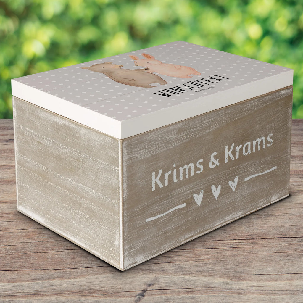 Personalizowane drewniane pudełko Niedźwiedź i królik Przytulać Kiste mit Namen, Dekokiste Personalisiert, Aufbewahrungsbox mit Namen, Kiste Personalisiert, Schatulle mit Namen, Truhe mit Namen, GEschenkdose Personalisiert, Erinnerungsbox Personalisiert, Schatzkiste mit Namen, Dekokiste mit Namen, Holzkiste mit Namen, Erinnerungsbox mit Namen, Schatulle Personalisiert, Truhe Personalisiert, Schatzkiste Personalisiert, Holzkiste Personalisiert, Erinnerungskiste Personalisiert, Geschenkbox Personalisiert, Aufbewahrungsbox Personalisiert, mit Namen, Partner, Ehemann, Heiratsantrag, Ehefrau, Liebe, Freund, Hocheitstag, Liebesgeschenk, Jahrestag, Freundin, Heiraten, Verlobung, Bester Freund, Bär, Freunde, Bärchen, Best Friends, Hase