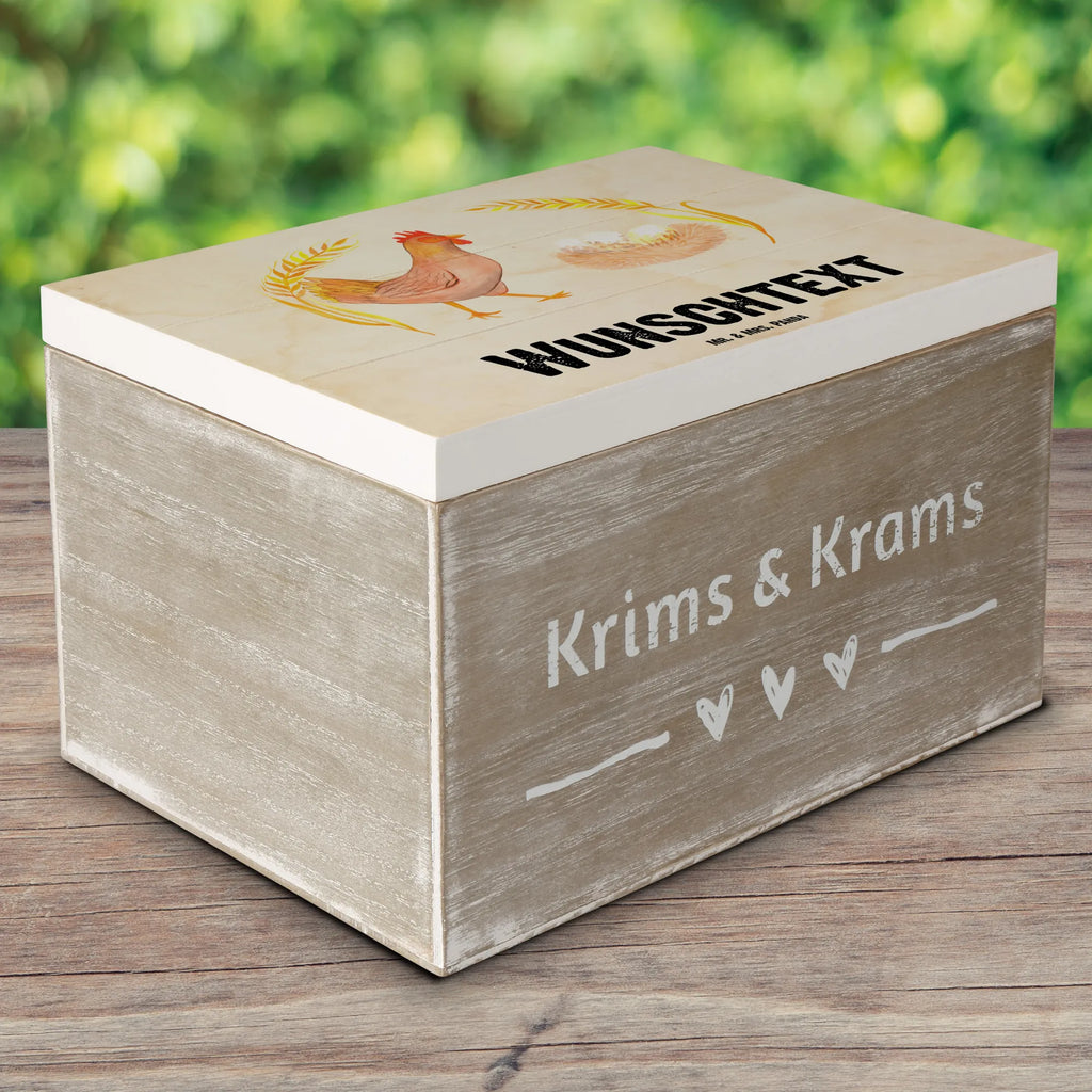 Personalizowane drewniane pudełko kurczak Dumny Schatzkiste mit Namen, Geschenkbox Personalisiert, Aufbewahrungsbox Personalisiert, Erinnerungsbox Personalisiert, mit Namen, Truhe mit Namen, Schatulle Personalisiert, Holzkiste Personalisiert, GEschenkdose Personalisiert, Kiste mit Namen, Aufbewahrungsbox mit Namen, Erinnerungsbox mit Namen, Holzkiste mit Namen, Schatzkiste Personalisiert, Erinnerungskiste Personalisiert, Kiste Personalisiert, Dekokiste mit Namen, Dekokiste Personalisiert, Truhe Personalisiert, Schatulle mit Namen, Landwirtin, Bauernhof, Hoftiere, Landwirt, Henne, Hühner, Landleben, Eier, Hahn, Geburt, Motivation, Magie, Schwangerschaft, Spruch, Hof