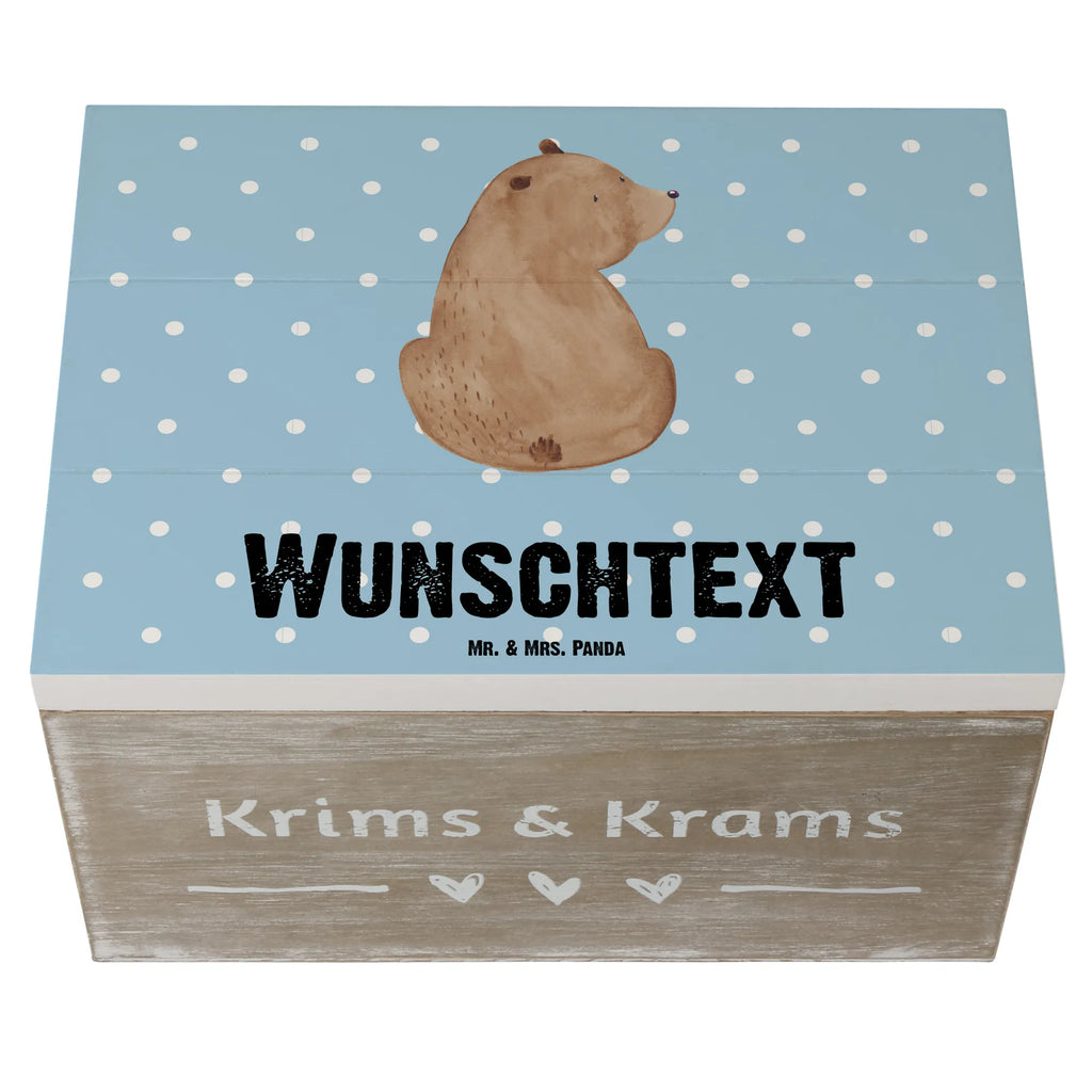 Personalisierte Holzkiste Bär Schulterblick Erinnerungskiste, Erinnerungskiste Personalisiert, GEschenkdose personalisiert, Truhe mit Namen, Dekokiste mit Namen, Schatzkiste Personalisiert, Aufbewahrungsbox mit Namen, Geschenkbox personalisiert, Holzkiste Personalisiert, Erinnerungsbox mit Namen, mit Namen, Truhe Personalisiert, Kiste Personalisiert, Kiste mit Namen, Schatulle Personalisiert, Dekokiste Personalisiert, Erinnerungsbox Personalisiert, Aufbewahrungsbox Personalisiert, Schatzkiste mit Namen, Schatulle mit Namen, Holzkiste mit Namen, Bär, Teddy, Teddybär, Bärenliebe, Motivation, Weltansicht, Bären, Weisheit, Selbstachtung