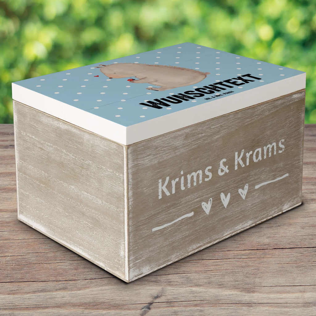 Personalisierte Holzkiste Bär Marienkäfer Schatzkiste mit Namen, Kiste Personalisiert, Truhe Personalisiert, Erinnerungsbox mit Namen, Erinnerungsbox Personalisiert, Holzkiste Personalisiert, Kiste mit Namen, Schatulle Personalisiert, Erinnerungskiste Personalisiert, Holzkiste mit Namen, Dekokiste Personalisiert, mit Namen, Aufbewahrungsbox Personalisiert, Dekokiste mit Namen, Schatulle mit Namen, Schatzkiste Personalisiert, Geschenkbox Personalisiert, Truhe mit Namen, Aufbewahrungsbox mit Namen, GEschenkdose Personalisiert, Teddy, Bär, Teddybär, Freiheit, Motivation, Marienkäfer, Liebe, Das Leben Ist schön