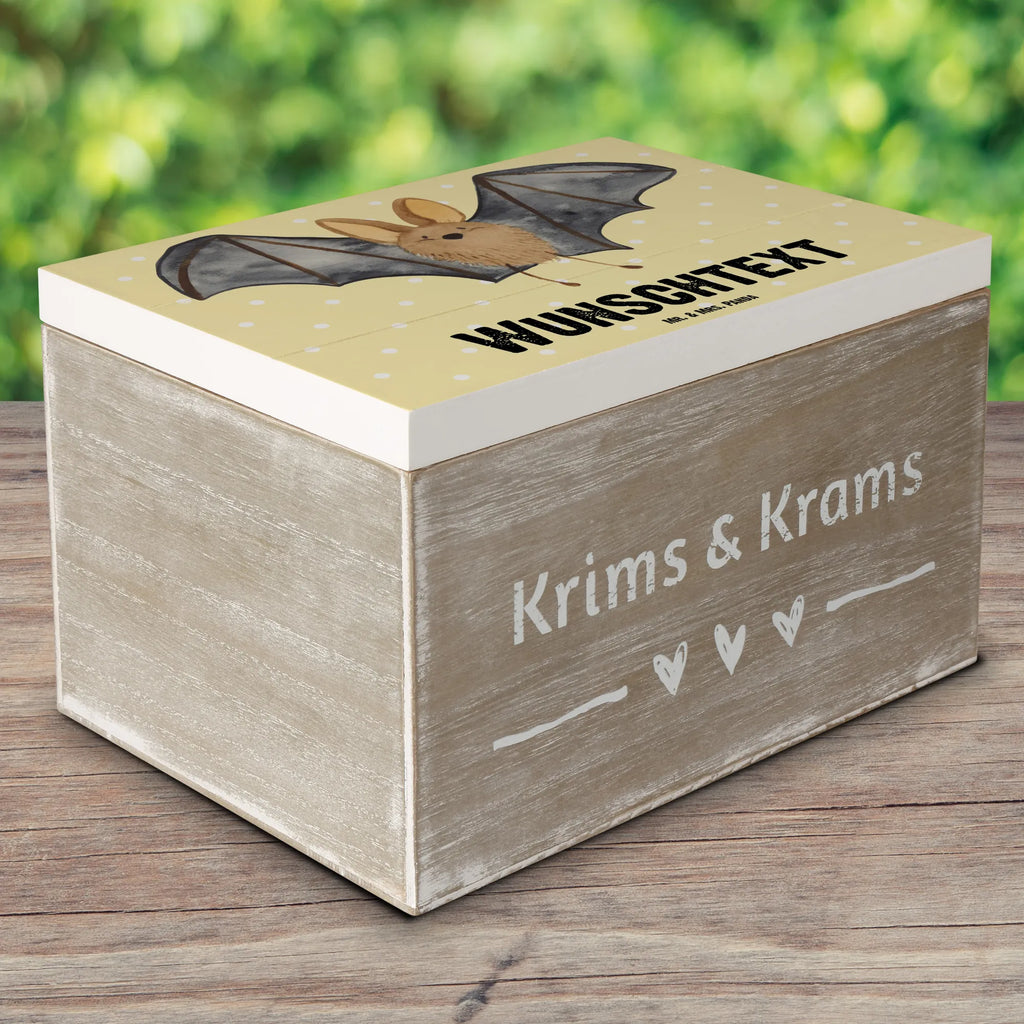 Personalisierte Holzkiste Fledermaus Flügel Erinnerungskiste, Aufbewahrungsbox Personalisiert, Schatulle Personalisiert, Geschenkbox personalisiert, mit Namen, Erinnerungskiste Personalisiert, Truhe mit Namen, Erinnerungsbox mit Namen, Aufbewahrungsbox mit Namen, Dekokiste mit Namen, Schatzkiste mit Namen, Schatulle mit Namen, Dekokiste Personalisiert, Kiste Personalisiert, Erinnerungsbox Personalisiert, GEschenkdose personalisiert, Holzkiste mit Namen, Kiste mit Namen, Schatzkiste Personalisiert, Truhe Personalisiert, Holzkiste Personalisiert, Tiermotive, Gute Laune, lustige Sprüche, Tiere