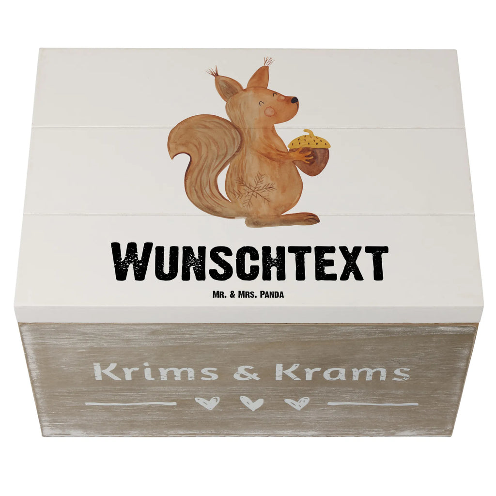 Personalisierte Holzkiste Eichhörnchen Weihnachten Truhe Personalisiert, Schatulle Personalisiert, Schatulle mit Namen, Geschenkbox Personalisiert, Truhe mit Namen, Dekokiste Personalisiert, Schatzkiste mit Namen, Holzkiste mit Namen, Erinnerungskiste Personalisiert, Erinnerungsbox Personalisiert, Schatzkiste Personalisiert, Aufbewahrungsbox Personalisiert, GEschenkdose Personalisiert, Kiste Personalisiert, Erinnerungsbox mit Namen, Dekokiste mit Namen, Aufbewahrungsbox mit Namen, Kiste mit Namen, Holzkiste Personalisiert, mit Namen, Weihnachten, Winter, Weihnachtsdeko, Nikolaus, Advent, Heiligabend, Wintermotiv, Weihnachtsgruß, Frohe Weihnachten, Vogel, Neujahr, Guten Rutsch, Frohes Neues Jahr, Weihnachtsmotiv