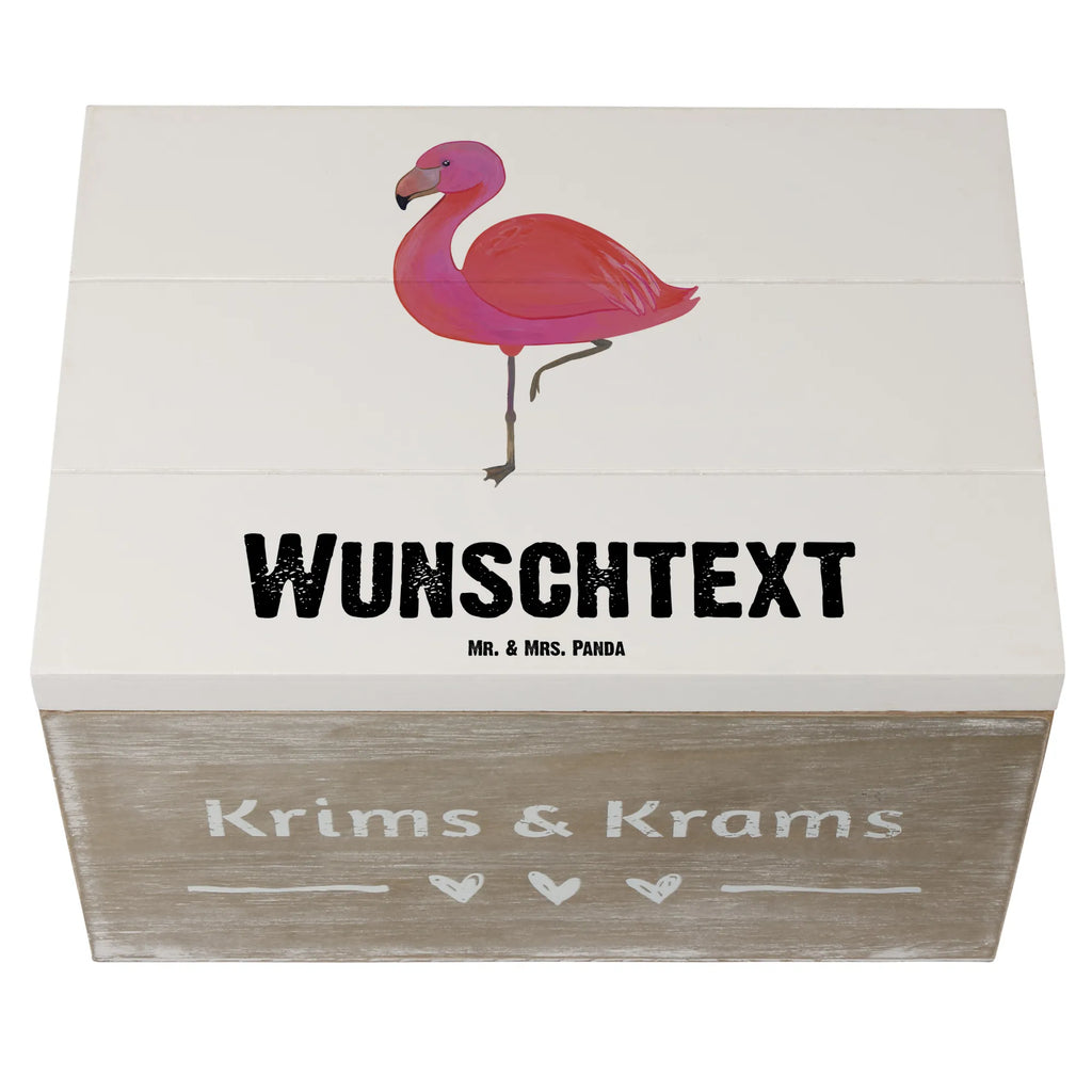 Personalisierte Holzkiste Flamingo Classic Kiste mit Namen, Aufbewahrungsbox Personalisiert, Dekokiste mit Namen, Schatulle Personalisiert, mit Namen, Erinnerungskiste Personalisiert, Holzkiste Personalisiert, Holzkiste mit Namen, Truhe Personalisiert, Dekokiste Personalisiert, Erinnerungsbox Personalisiert, Geschenkbox personalisiert, Schatzkiste Personalisiert, Aufbewahrungsbox mit Namen, Schatzkiste mit Namen, Schatulle mit Namen, Truhe mit Namen, Erinnerungsbox mit Namen, Kiste Personalisiert, GEschenkdose personalisiert, Erinnerungskiste, Flamingo, für mich, Sohn, Freundin, ich, Tochter, Freundinnen, Außenseiter, Einzigartig, Selbstliebe, Spruch, Geschwister, Stolz