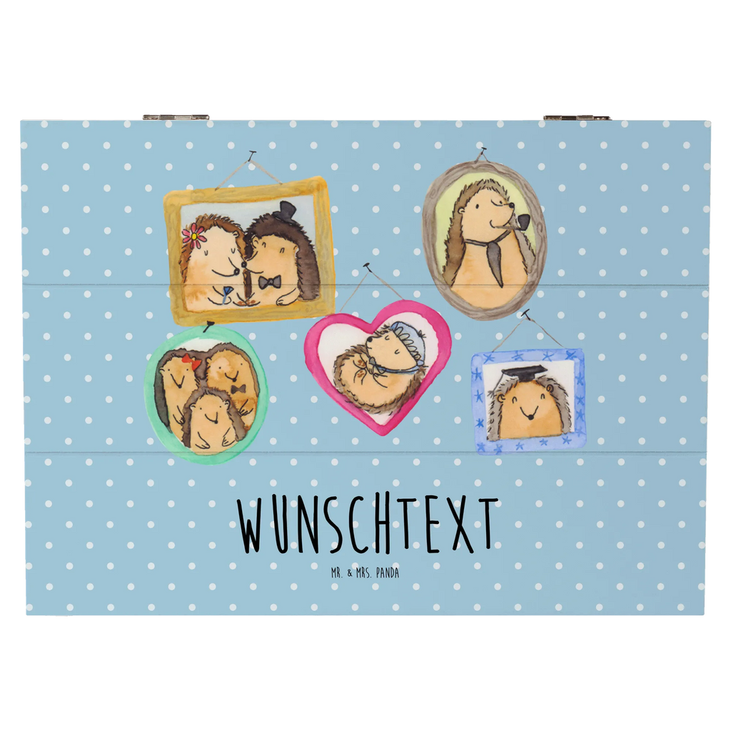 Personalised wooden chest Hedgehog family Aufbewahrungsbox Personalisiert, Erinnerungsbox mit Namen, Kiste mit Namen, Kiste Personalisiert, Holzkiste Personalisiert, Schatzkiste Personalisiert, Aufbewahrungsbox mit Namen, Erinnerungskiste Personalisiert, Geschenkbox personalisiert, Dekokiste mit Namen, Truhe mit Namen, GEschenkdose personalisiert, Schatzkiste mit Namen, Schatulle mit Namen, Dekokiste Personalisiert, Truhe Personalisiert, Erinnerungsbox Personalisiert, mit Namen, Schatulle Personalisiert, Erinnerungskiste, Holzkiste mit Namen, Familie, Vatertag, Muttertag, Bruder, Schwester, Mama, Papa, Oma, Opa, Liebe, Zusammenhalt, Glück, Igel, Bilder