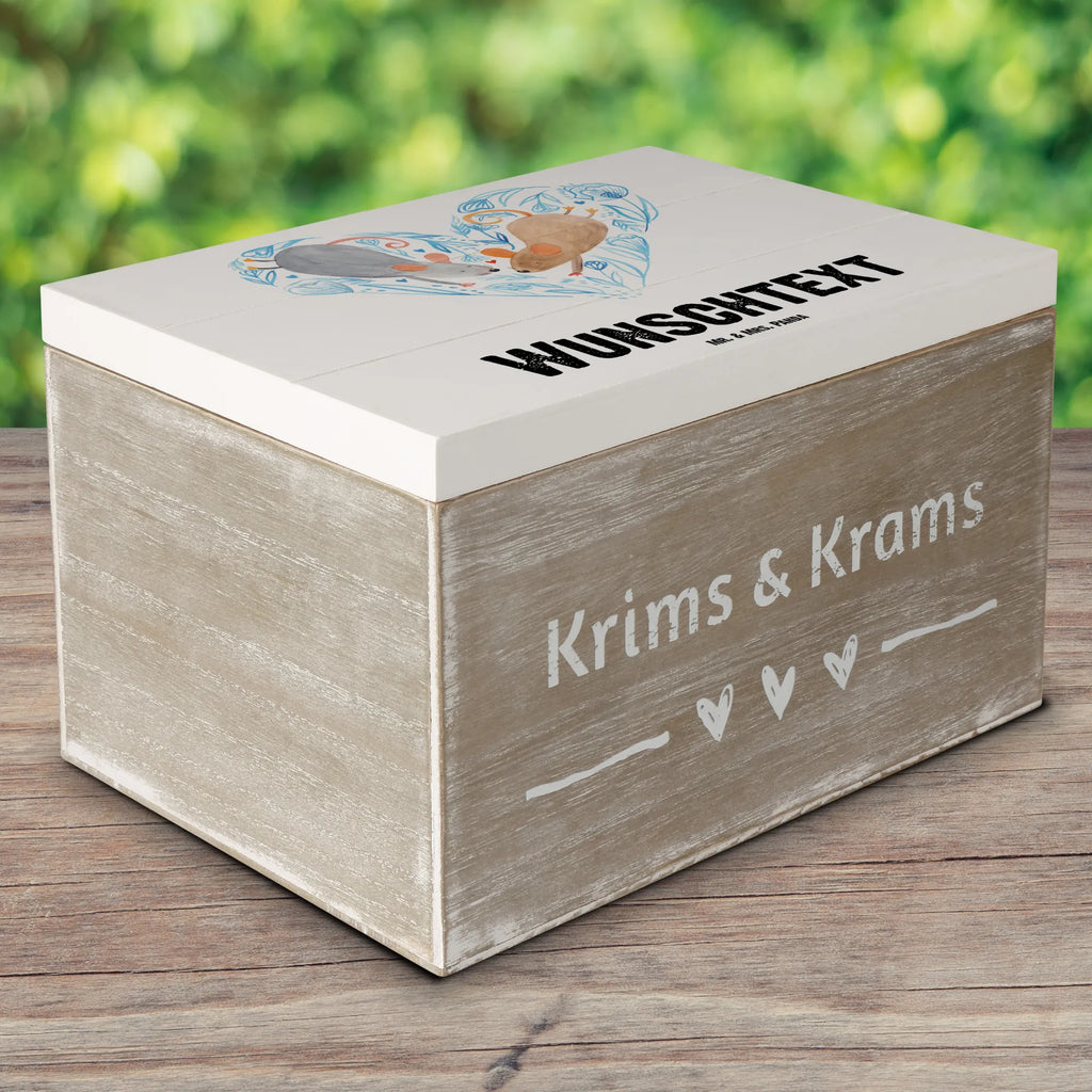 Personalizowane drewniane pudełko Myszy serce Aufbewahrungsbox mit Namen, Schatzkiste mit Namen, Schatzkiste Personalisiert, Aufbewahrungsbox Personalisiert, Erinnerungsbox mit Namen, Holzkiste mit Namen, Schatulle mit Namen, mit Namen, Dekokiste mit Namen, Kiste mit Namen, Kiste Personalisiert, Erinnerungskiste Personalisiert, Truhe Personalisiert, GEschenkdose Personalisiert, Holzkiste Personalisiert, Schatulle Personalisiert, Dekokiste Personalisiert, Geschenkbox Personalisiert, Erinnerungsbox Personalisiert, Truhe mit Namen, Partner, Ehemann, Heiratsantrag, Ehefrau, Liebe, Freund, Hocheitstag, Liebesgeschenk, Jahrestag, Freundin, Heiraten, Verlobung, Liebesbeweis, Hochzeit, Maus, Love, Geschenk für Zwei, Lieblingsmensch, Mäuse, Gemeinsamkeit, Liebesbotschaft