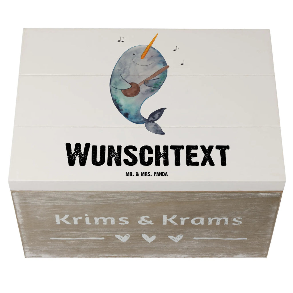 Personalisierte Holzkiste Narwal Gitarre Kiste Personalisiert, Schatzkiste mit Namen, Schatulle mit Namen, Erinnerungskiste, Schatulle Personalisiert, Holzkiste mit Namen, Erinnerungskiste Personalisiert, Dekokiste mit Namen, Dekokiste Personalisiert, Schatzkiste Personalisiert, Erinnerungsbox Personalisiert, GEschenkdose personalisiert, Truhe mit Namen, Truhe Personalisiert, Erinnerungsbox mit Namen, Geschenkbox personalisiert, Kiste mit Namen, mit Namen, Aufbewahrungsbox Personalisiert, Aufbewahrungsbox mit Namen, Holzkiste Personalisiert, Meerestiere, Meer, Urlaub, Gitarre, Gespräche, Wal, Narwal, Tanzen, Frust, Probleme, Problemlösung