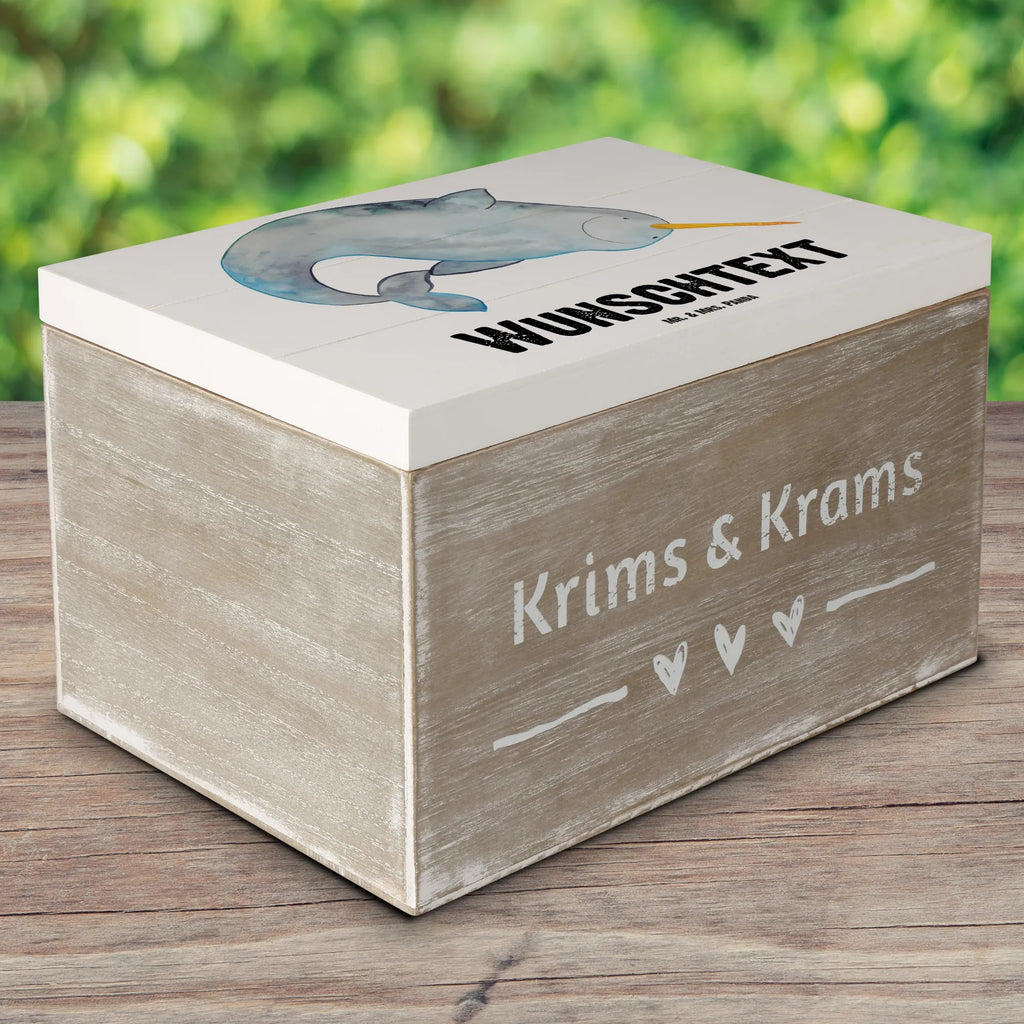 Personalisierte Holzkiste Narwal Schatzkiste mit Namen, GEschenkdose Personalisiert, Schatulle mit Namen, Geschenkbox Personalisiert, Aufbewahrungsbox mit Namen, Holzkiste Personalisiert, Kiste Personalisiert, Kiste mit Namen, Dekokiste mit Namen, Schatulle Personalisiert, Aufbewahrungsbox Personalisiert, Dekokiste Personalisiert, Truhe Personalisiert, Truhe mit Namen, Erinnerungsbox mit Namen, Erinnerungskiste Personalisiert, Erinnerungsbox Personalisiert, mit Namen, Holzkiste mit Namen, Schatzkiste Personalisiert, Urlaub, Meerestiere, Meer, Aufräumen, Narwal, Putzen, Wal, Kinderzimmer, Junggesellin, Hausfrau