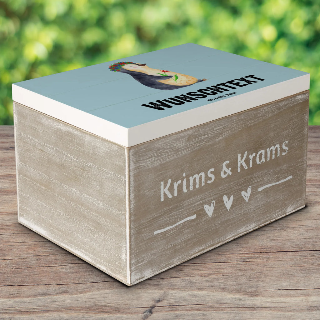Personalisierte Holzkiste Pinguin Blumen Kiste Personalisiert, Schatzkiste mit Namen, Kiste mit Namen, mit Namen, Schatulle Personalisiert, Dekokiste Personalisiert, Erinnerungsbox Personalisiert, Geschenkbox Personalisiert, Truhe mit Namen, Holzkiste Personalisiert, Dekokiste mit Namen, GEschenkdose Personalisiert, Erinnerungskiste Personalisiert, Aufbewahrungsbox Personalisiert, Schatzkiste Personalisiert, Erinnerungsbox mit Namen, Schatulle mit Namen, Aufbewahrungsbox mit Namen, Holzkiste mit Namen, Truhe Personalisiert, Pinguin, Universum, Lebensziele, Wünsche, Leben, Motivation, Lebenslust, Geschenkidee, Pinguine, Liebeskummer, Ziele, Blumenkranz