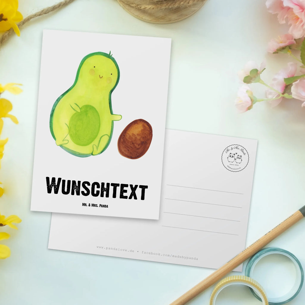 Personalisierte Postkarte Avocado Kern rollt Postkarte mit Namen, Grußkarte mit Wunschtext, Einladung mit Namen, Grußkarte mit Namen, Ansichtskarte mit Wunschtext, Postkarte mit Wunschtext, Karte mit Namen, Ansichtskarte mit Namen, Geschenkkarte mit Namen, Postkarte Bedrucken, Einladung mit Wunschtext, Geschenkkarte mit Wunschtext, Karte mit Wunschtext, Postkarte Personalisierbar, Avocado, Veggie, Vegan, Gesund, Schwangerschaft, Babyparty, Geburt, Baby, Säugling, Kind, Zur Geburt, Love, Geburtstag, Große Liebe, Erstes Kind, Liebe, Avocados, Schwanger