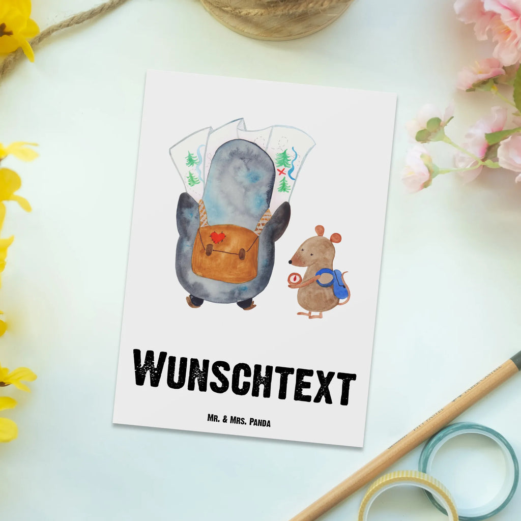 Personalisierte Postkarte Pinguin & Maus Wanderer Grußkarte mit Wunschtext, Postkarte personalisierbar, Postkarte bedrucken, Ansichtskarte mit Namen, Karte mit Wunschtext, Geschenkkarte mit Namen, Einladung mit Wunschtext, Ansichtskarte mit Wunschtext, Grußkarte mit Namen, Geschenkkarte mit Wunschtext, Einladung mit Namen, Postkarte mit Namen, Karte mit Namen, Postkarte mit Wunschtext, Pinguin, Abenteurer, Ausflug, wandern, Roadtrip, Wanderlust, Abenteuer, Pinguine