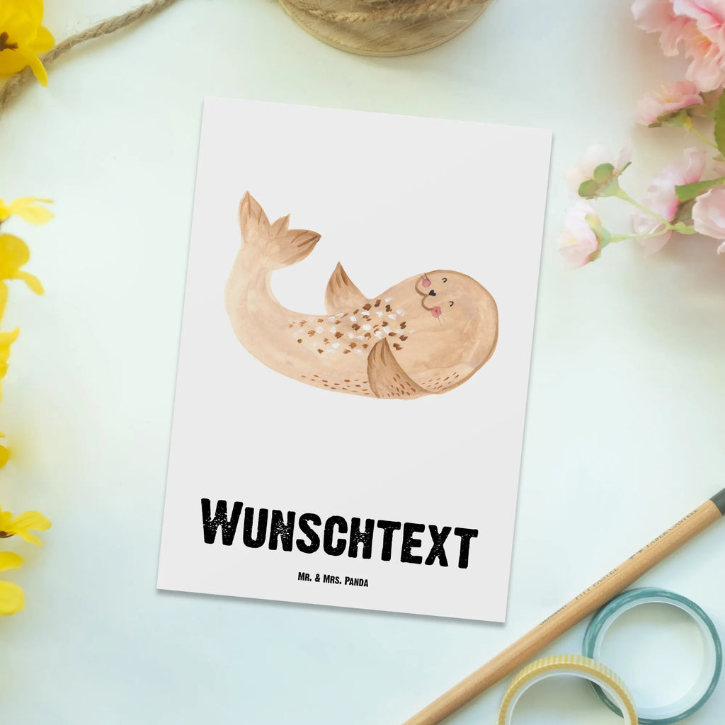 Personalisierte Postkarte Robbe liegend Einladung mit Wunschtext, Geschenkkarte mit Namen, Karte mit Wunschtext, Postkarte personalisierbar, Einladung mit Namen, Ansichtskarte mit Namen, Karte mit Namen, Postkarte mit Wunschtext, Postkarte bedrucken, Ansichtskarte mit Wunschtext, Grußkarte mit Wunschtext, Postkarte mit Namen, Grußkarte mit Namen, Geschenkkarte mit Wunschtext, Tiermotive, Gute Laune, lustige Sprüche, Tiere, Seehund, Robben, Lachen, Nordsee, Meerestier, Freude, Robbe, Strand, Ostsee