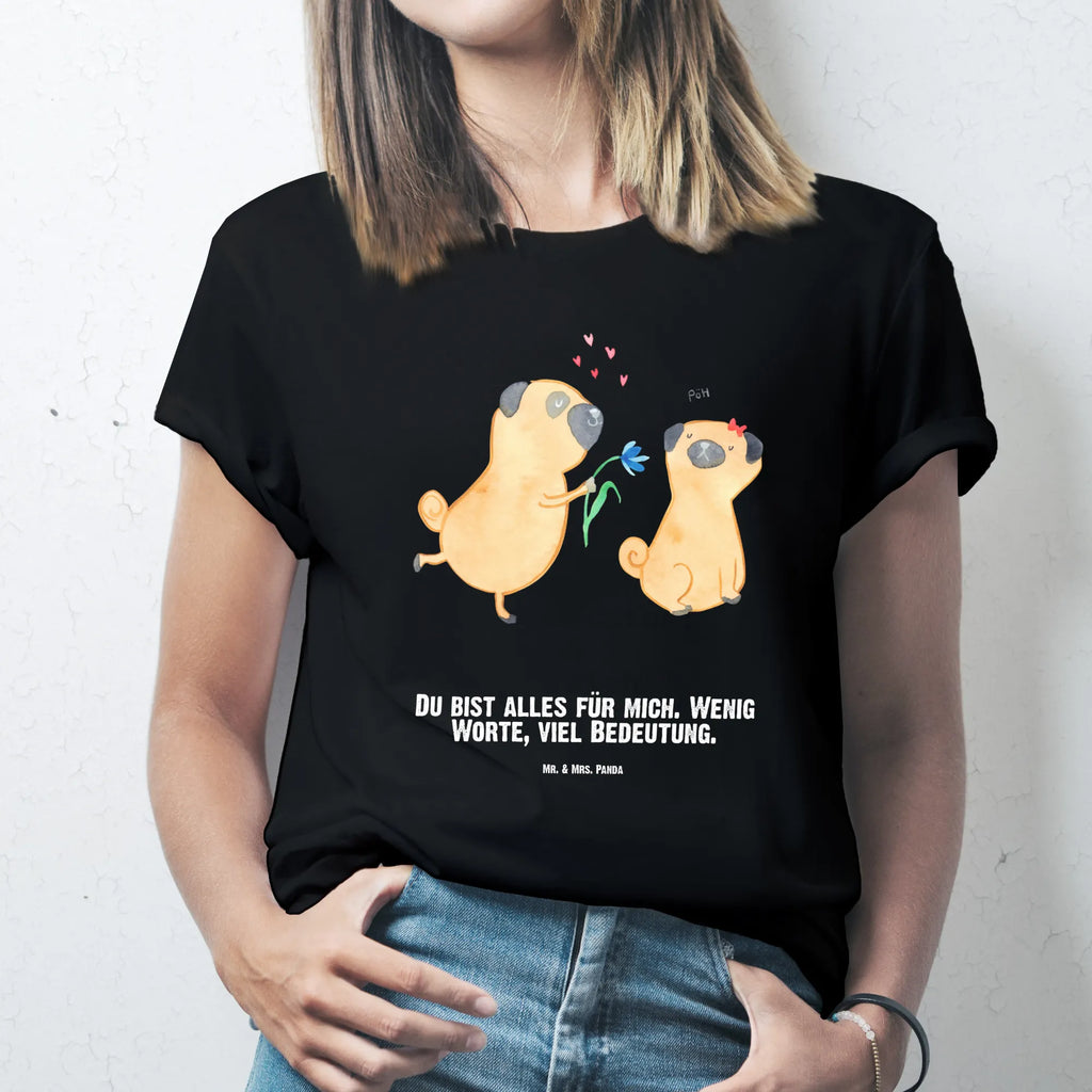 Rozmiar L Personalizowana koszulka mops Zakochani Bedrucken, T-Shirt Personalisiert, T-Shirt mit Namen, Wunschtext, T-Shirt mit Aufruck, Hundemotiv, Hund, Sprüche, Hunderasse, Hundebesitzer, Haustier, Tierliebhaber, Geschenk Freund, Partner, Verliebt, Möpse, Hundeliebe, Mops, Liebe, Liebesspruch. Verlobt