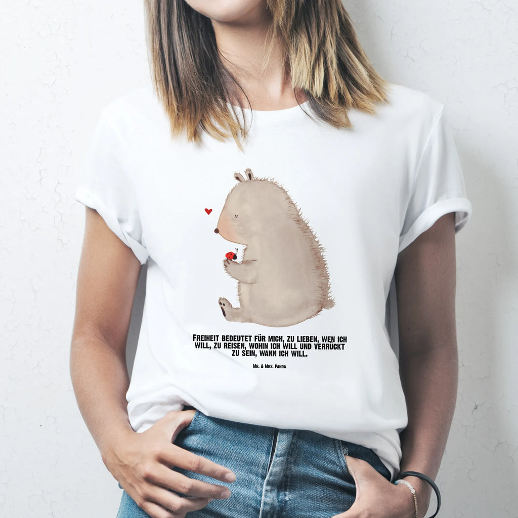 Personalised T-Shirt bear ladybug T-Shirt mit Namen, Wunschtext, T-Shirt Personalisiert, Bedrucken, T-Shirt mit Aufruck, Teddybär, Teddy, Bär, Marienkäfer, Liebe, Das Leben Ist schön, Motivation, Freiheit