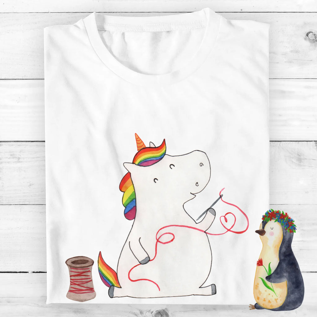 Personalised T-Shirt unicorn seamstress T-Shirt Personalisiert, Frauen, T-Shirt mit Namen, Männer, Bedrucken, T-Shirt mit Aufruck, Wunschtext, Einhorn, Einhörner, Einhorn Deko, Unicorn, Mädchen, basteln, Häkeln, Nähzimmer, Freundin, nähen, Näherin, Stricken