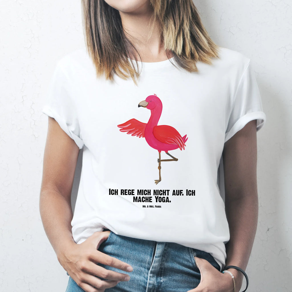 Personalised T-Shirt flamingo yoga Wunschtext, T-Shirt mit Aufruck, T-Shirt Personalisiert, T-Shirt mit Namen, Bedrucken, Flamingo, Aufregen, Yoga, Achtsamkeit, Entspannung, Namaste, Tiefenentspannung, Yoga-Übung, Vogel, Ärger