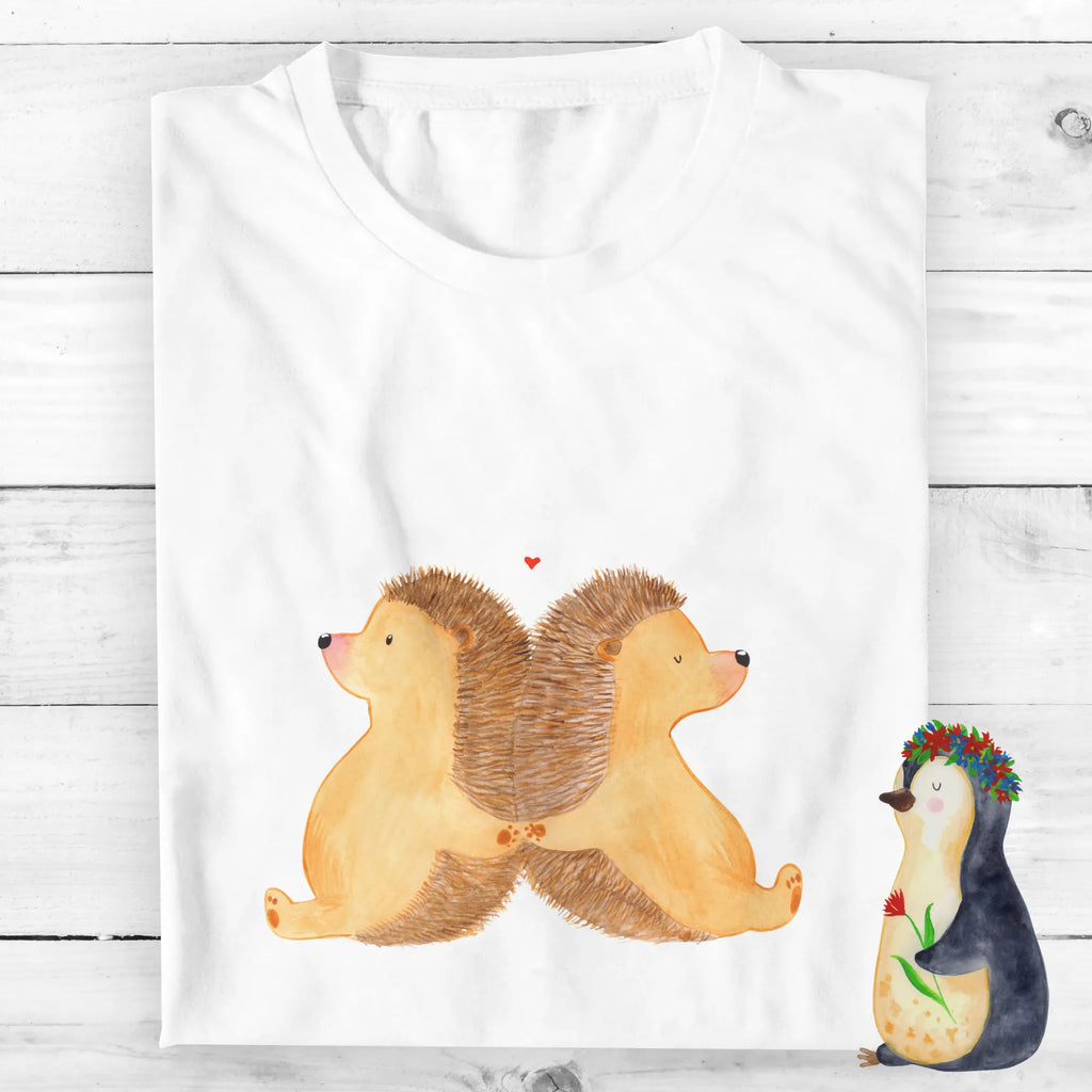 Personalised T-Shirt Hedgehogs holding hands Wunschtext, T-Shirt Personalisiert, T-Shirt mit Namen, Bedrucken, T-Shirt mit Aufruck, Freund, Partner, Hocheitstag, Liebesgeschenk, Heiraten, Ehefrau, Jahrestag, Heiratsantrag, Ehemann, Verlobung, Freundin, Liebe, Hochzeit, Love, Lieblingsmensch, Liebesbotschaft, Hand in Hand, Gemeinsamkeit, Igel, Große Liebe, Igelliebe, Liebesbeweis, Geschenk für Zwei
