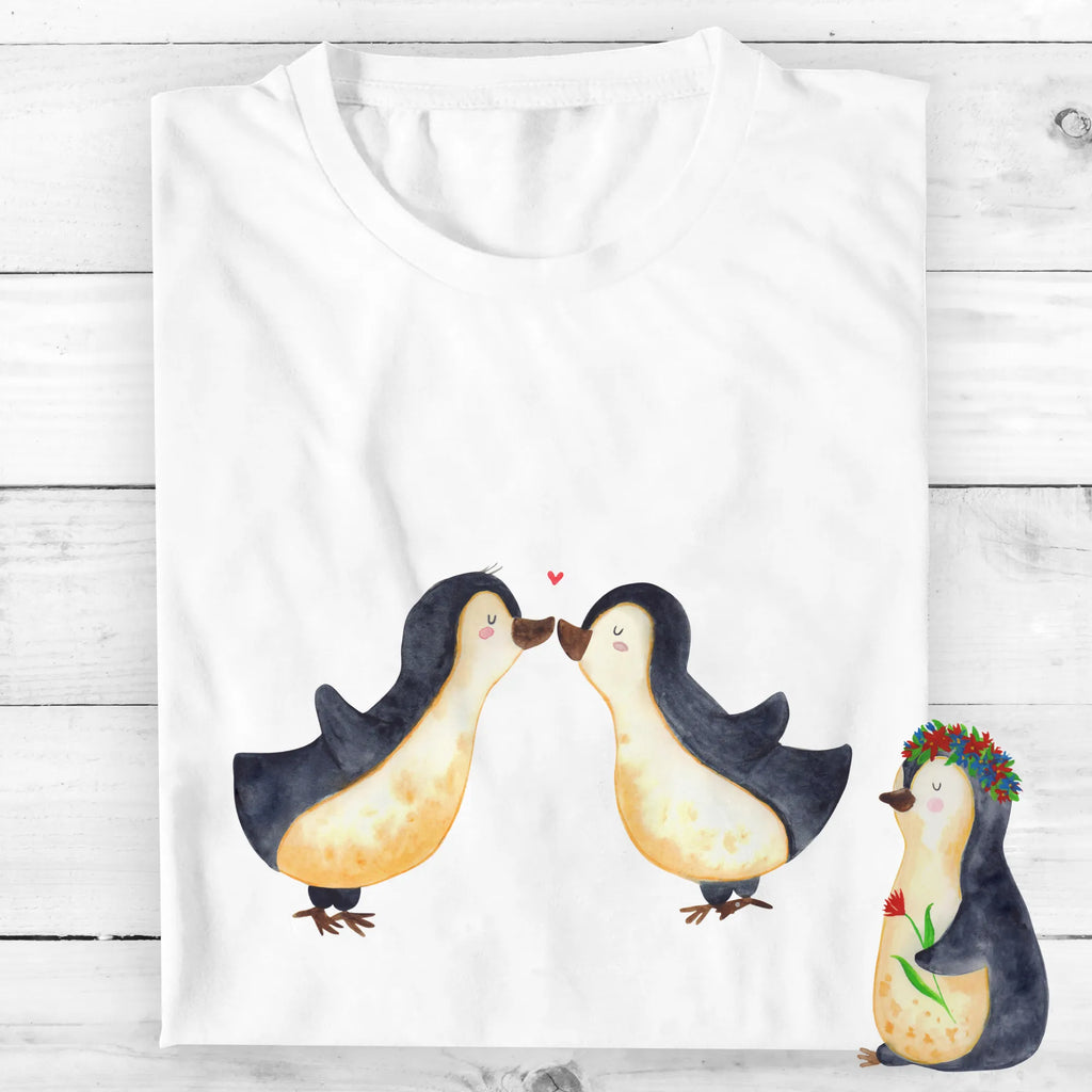 Personalisiertes T-Shirt Pinguin Liebe T-Shirt mit Namen, Bedrucken, T-Shirt mit Aufruck, T-Shirt Personalisiert, Wunschtext, Freund, Jahrestag, Verlobung, Partner, Ehemann, Ehefrau, Freundin, Liebesgeschenk, Liebe, Heiraten, Heiratsantrag, Hocheitstag, Pinguin Liebe, Liebesspruch, Gastgeschenk, Pinguin Paar, Geschenk Freund, Pinguine, Liebesbeweis, Geschenkidee, Verlobte, Pärchen. Liebespaar, Geschenk Hochzeitstag, Hochzeitstag, Geschenk Freundin, Verlobter, Pinguinpaar, Hochzeit, Pinguin, Love, Paar