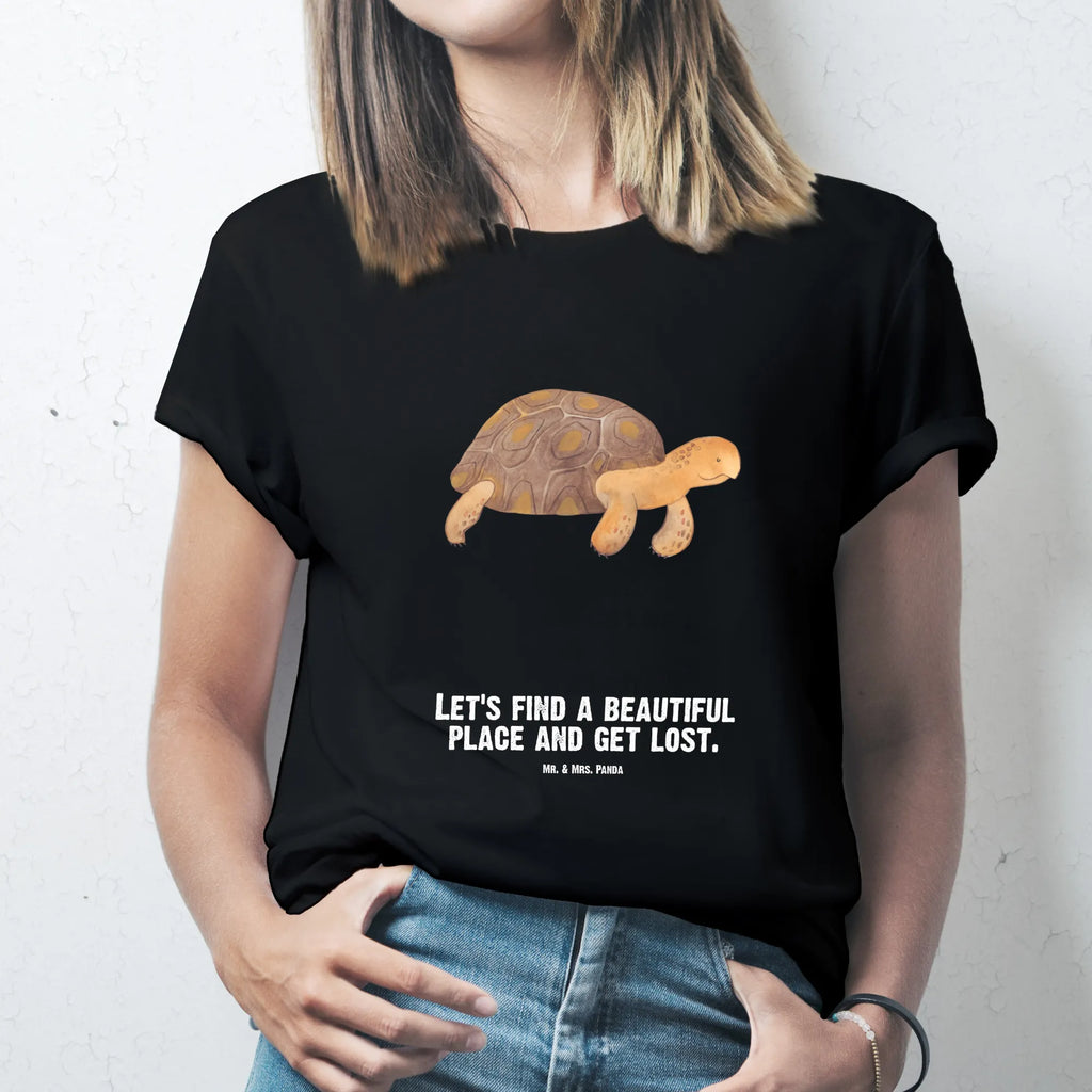 Personalisiertes T-Shirt Schildkröte marschiert Wunschtext, T-Shirt mit Aufruck, Bedrucken, T-Shirt mit Namen, T-Shirt Personalisiert, Meer, Meerestiere, Urlaub, Inspiration, Schildkröten, Schildkröte, Get Lost, Reiselust, Neustart, Lieblingsmensch, Motivation, Abenteuer