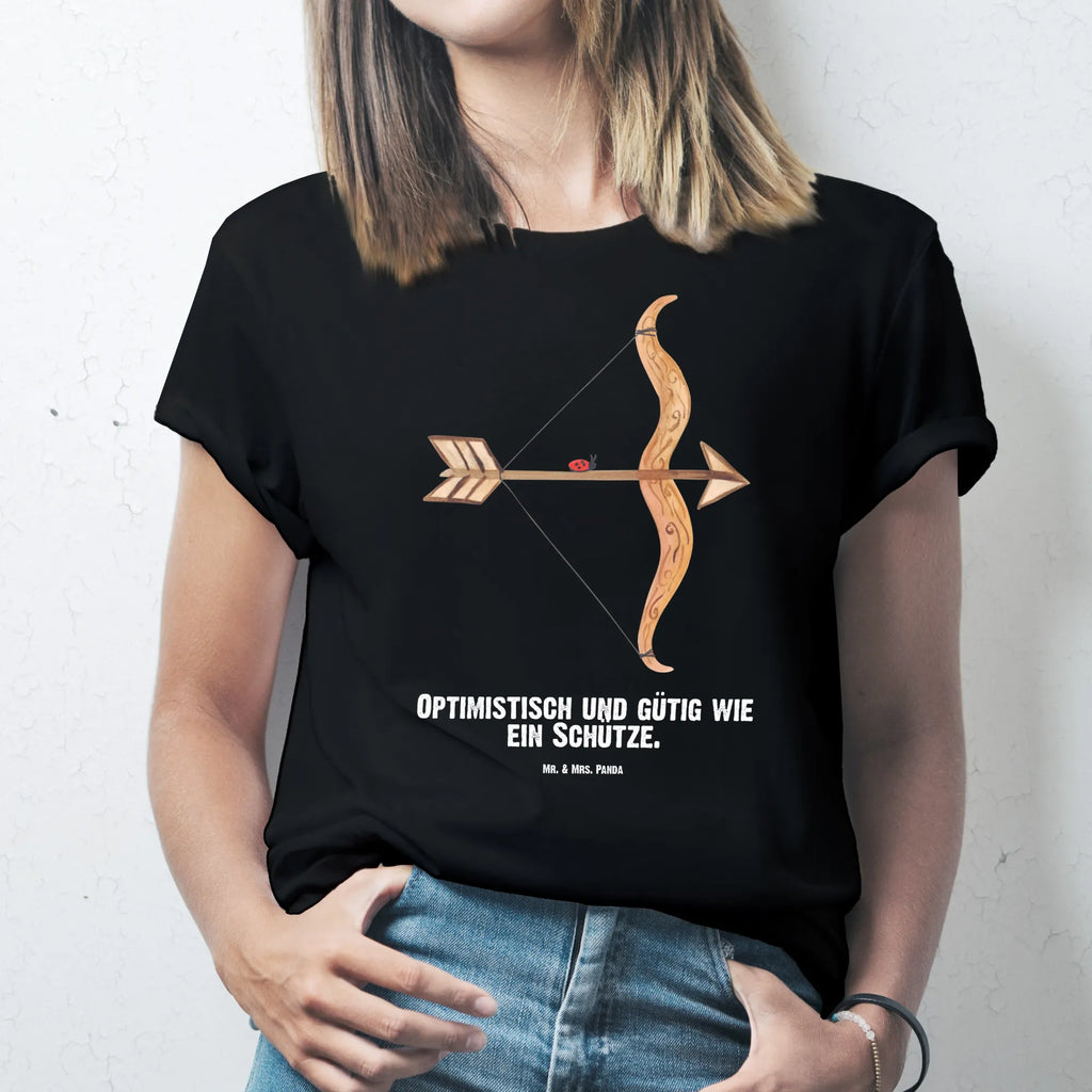 Personalisiertes T-Shirt Sternzeichen Schütze Männer, Wunschtext, T-Shirt mit Aufruck, Bedrucken, Frauen, T-Shirt Personalisiert, T-Shirt mit Namen, Tierkreiszeichen, Sternzeichen, Horoskop, Astrologie, Aszendent, Geschenk November, Geschenk Schützenfest, Geburtstag Dezember, Geschenk Dezember, Schütze Sternzeichen, Geburtstag November, Schütze, Schütze Geschenk