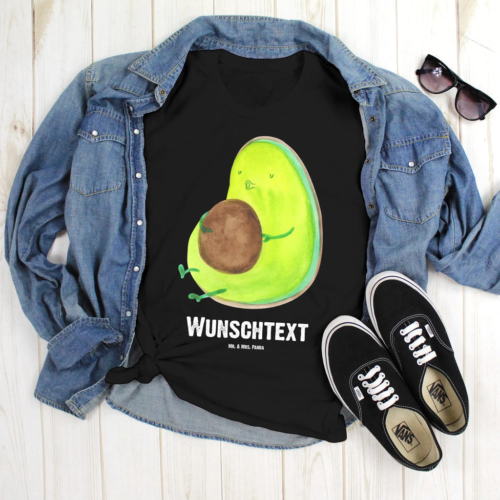 Personalisiertes T-Shirt Avocado pfeift T-Shirt mit Namen, T-Shirt mit Aufruck, Wunschtext, T-Shirt Personalisiert, Bedrucken, Veggie, Vegan, Avocado, Gesund, Diät, Ernährung, Abnehmen, dick sein