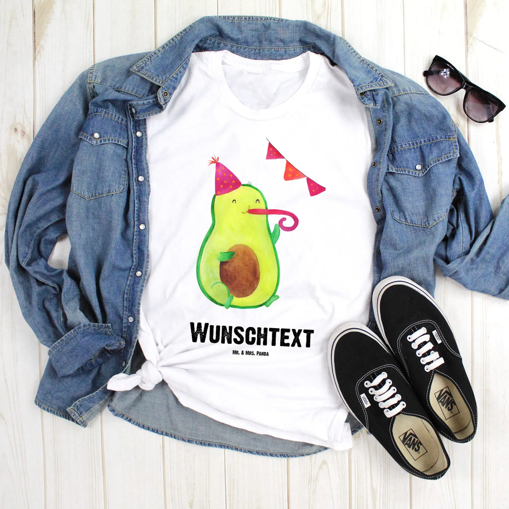 Personalisiertes T-Shirt Avocado Party T-Shirt mit Aufruck, T-Shirt mit Namen, Wunschtext, Bedrucken, T-Shirt Personalisiert, Veggie, Vegan, Avocado, Gesund, Avocados, Geburtstag, Abschluss, Feier, Jubiläum, Bestanden, Abi, Happy Birthday, Klassenfeier, Feierei, Party, Schulabschluss, Jahrestag, Lieblingstag, Geburtstagsfeier, Firmenfeier, Prüfung, Abifeier