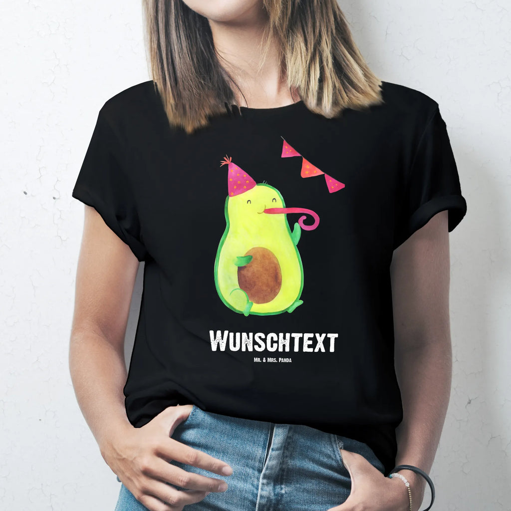 Personalisiertes T-Shirt Avocado Party T-Shirt mit Aufruck, T-Shirt mit Namen, Wunschtext, Bedrucken, T-Shirt Personalisiert, Veggie, Vegan, Avocado, Gesund, Avocados, Geburtstag, Abschluss, Feier, Jubiläum, Bestanden, Abi, Happy Birthday, Klassenfeier, Feierei, Party, Schulabschluss, Jahrestag, Lieblingstag, Geburtstagsfeier, Firmenfeier, Prüfung, Abifeier