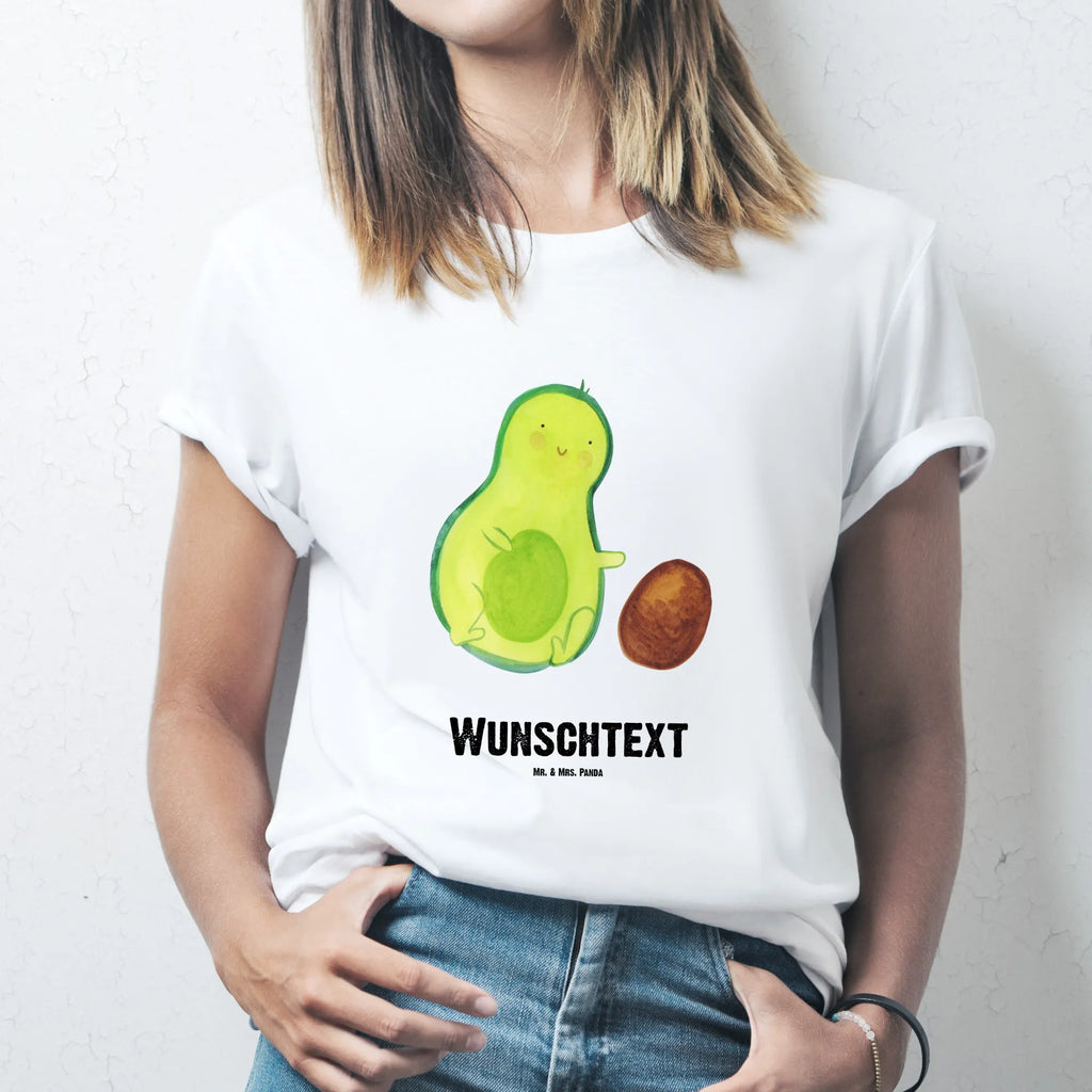 Personalisiertes T-Shirt Avocado rollt Kern Bedrucken, T-Shirt mit Aufruck, T-Shirt Personalisiert, Wunschtext, T-Shirt mit Namen, Veggie, Vegan, Avocado, Gesund, Liebe, Baby, Zur Geburt, Kind, Große Liebe, Avocados, Erstes Kind, Säugling, Babyparty, Geburt, Schwangerschaft, Schwanger, Geburtstag, Love