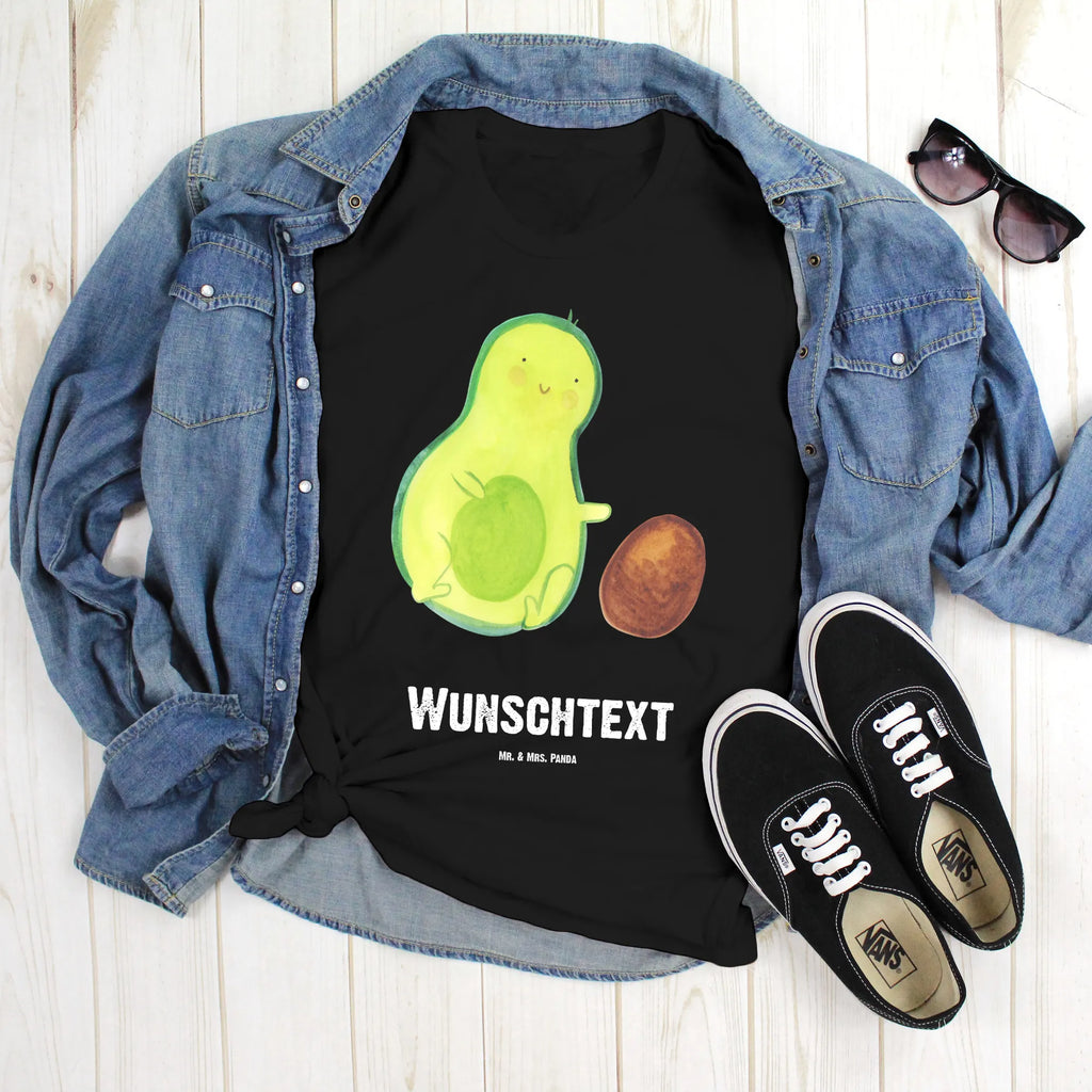 Personalisiertes T-Shirt Avocado rollt Kern Bedrucken, T-Shirt mit Aufruck, T-Shirt Personalisiert, Wunschtext, T-Shirt mit Namen, Veggie, Vegan, Avocado, Gesund, Liebe, Baby, Zur Geburt, Kind, Große Liebe, Avocados, Erstes Kind, Säugling, Babyparty, Geburt, Schwangerschaft, Schwanger, Geburtstag, Love