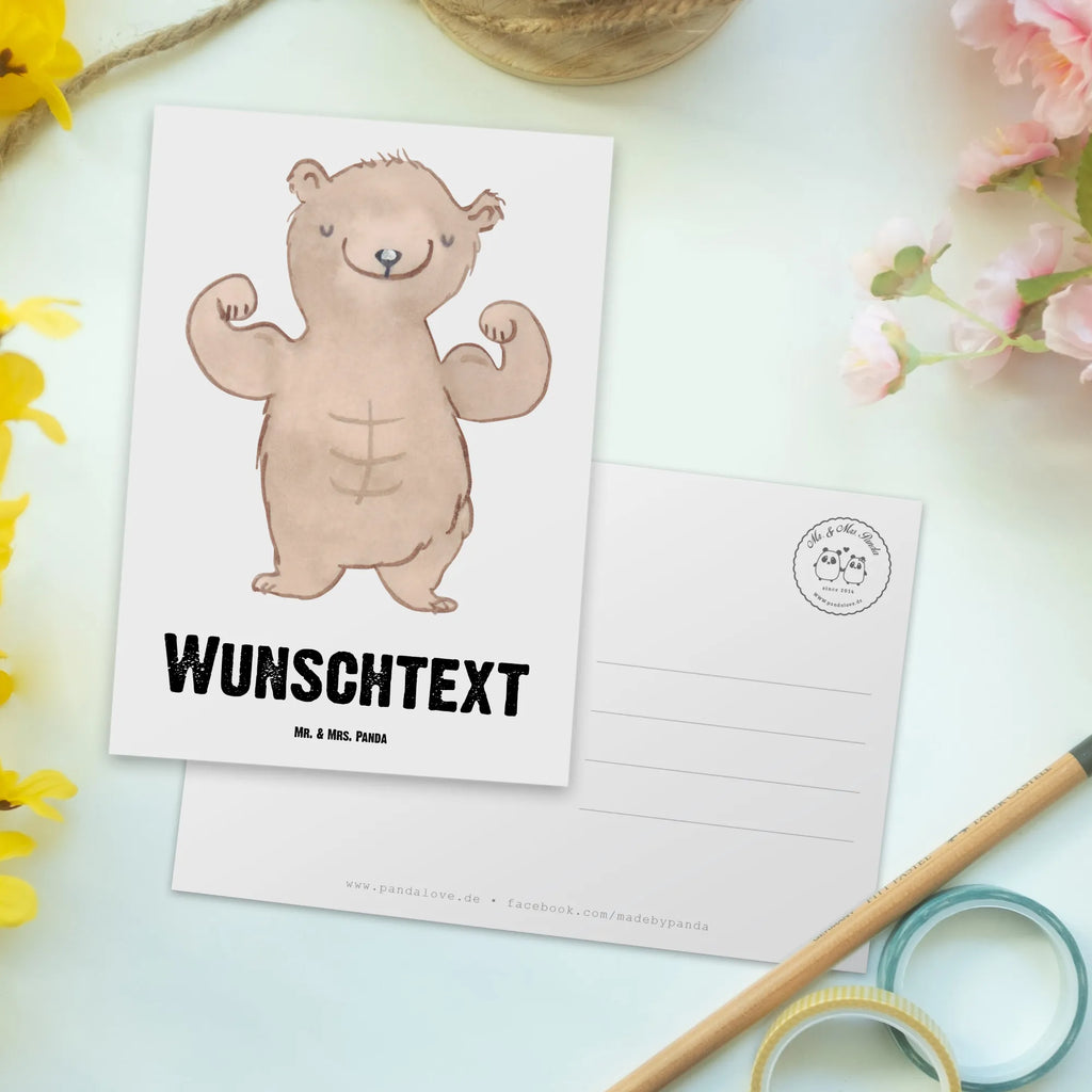 Personalisierte Postkarte Bär Bodybuilding Einladung mit Namen, Postkarte personalisierbar, Grußkarte mit Wunschtext, Ansichtskarte mit Wunschtext, Geschenkkarte mit Wunschtext, Ansichtskarte mit Namen, Einladung mit Wunschtext, Postkarte mit Namen, Grußkarte mit Namen, Karte mit Namen, Geschenkkarte mit Namen, Postkarte mit Wunschtext, Karte mit Wunschtext, Postkarte bedrucken, Geschenk, Sport, Sportart, Hobby, Schenken, Danke, Dankeschön, Auszeichnung, Gewinn, Sportler, Muskelmasse, Leistungssport, Körpergestaltung, Bodybuilding