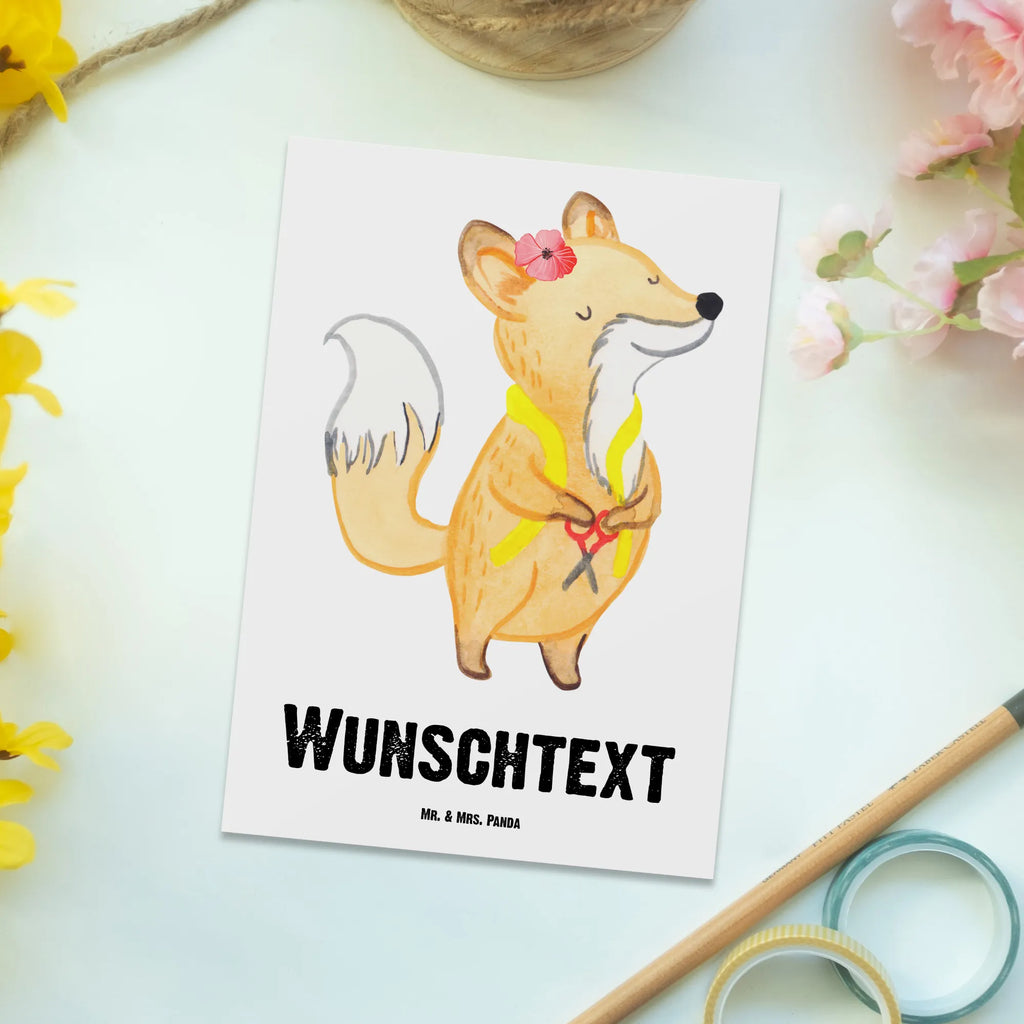 Personalisierte Postkarte Schneiderin mit Herz Postkarte mit Wunschtext, Postkarte bedrucken, Grußkarte mit Wunschtext, Grußkarte mit Namen, Karte mit Wunschtext, Ansichtskarte mit Wunschtext, Karte mit Namen, Einladung mit Wunschtext, Ansichtskarte mit Namen, Postkarte personalisierbar, Postkarte mit Namen, Geschenkkarte mit Namen, Geschenkkarte mit Wunschtext, Einladung mit Namen, Beruf, Ausbildung, Jubiläum, Abschied, Rente, Kollege, Kollegin, Geschenk, Schenken, Arbeitskollege, Mitarbeiter, Firma, Danke, Dankeschön