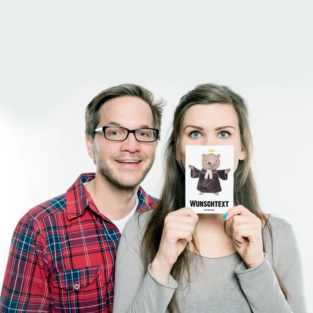Personalisierte Postkarte Pfarrer mit Herz Postkarte mit Wunschtext, Postkarte bedrucken, Postkarte personalisierbar, Grußkarte mit Namen, Ansichtskarte mit Wunschtext, Karte mit Wunschtext, Einladung mit Wunschtext, Geschenkkarte mit Namen, Postkarte mit Namen, Karte mit Namen, Ansichtskarte mit Namen, Geschenkkarte mit Wunschtext, Einladung mit Namen, Grußkarte mit Wunschtext, Beruf, Ausbildung, Jubiläum, Abschied, Rente, Kollege, Kollegin, Geschenk, Schenken, Arbeitskollege, Mitarbeiter, Firma, Danke, Dankeschön, Diener Gottes<br />Geistlicher, Pastor, Pfarrer, Theologe, Prediger<br />Priester, Kirche