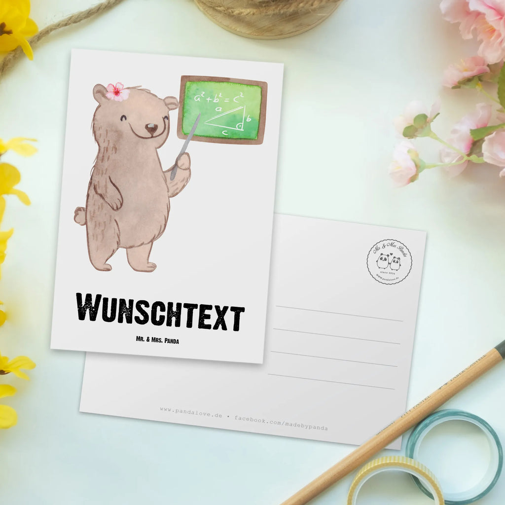Personalisierte Postkarte Mathematiklehrerin mit Herz Ansichtskarte mit Namen, Postkarte mit Namen, Postkarte personalisierbar, Karte mit Wunschtext, Postkarte mit Wunschtext, Grußkarte mit Namen, Grußkarte mit Wunschtext, Ansichtskarte mit Wunschtext, Karte mit Namen, Postkarte bedrucken, Geschenkkarte mit Namen, Einladung mit Wunschtext, Geschenkkarte mit Wunschtext, Einladung mit Namen, Beruf, Ausbildung, Jubiläum, Abschied, Rente, Kollege, Kollegin, Geschenk, Schenken, Arbeitskollege, Mitarbeiter, Firma, Danke, Dankeschön, Referendariat, Mathe, Mathematiklehrerin, Lehramtstudent, Lehrer, Matheunterricht, Mathelehrerin