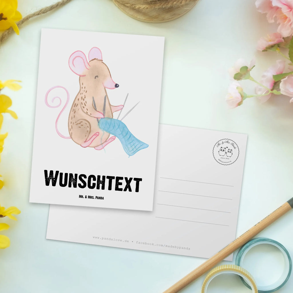 Personalisierte Postkarte Maus Stricken Geschenkkarte mit Wunschtext, Postkarte mit Namen, Postkarte bedrucken, Grußkarte mit Namen, Postkarte personalisierbar, Grußkarte mit Wunschtext, Postkarte mit Wunschtext, Karte mit Namen, Einladung mit Wunschtext, Geschenkkarte mit Namen, Ansichtskarte mit Wunschtext, Karte mit Wunschtext, Ansichtskarte mit Namen, Einladung mit Namen, Geschenk, Sport, Sportart, Hobby, Schenken, Danke, Dankeschön, Auszeichnung, Gewinn, Sportler, Stricken, DIY