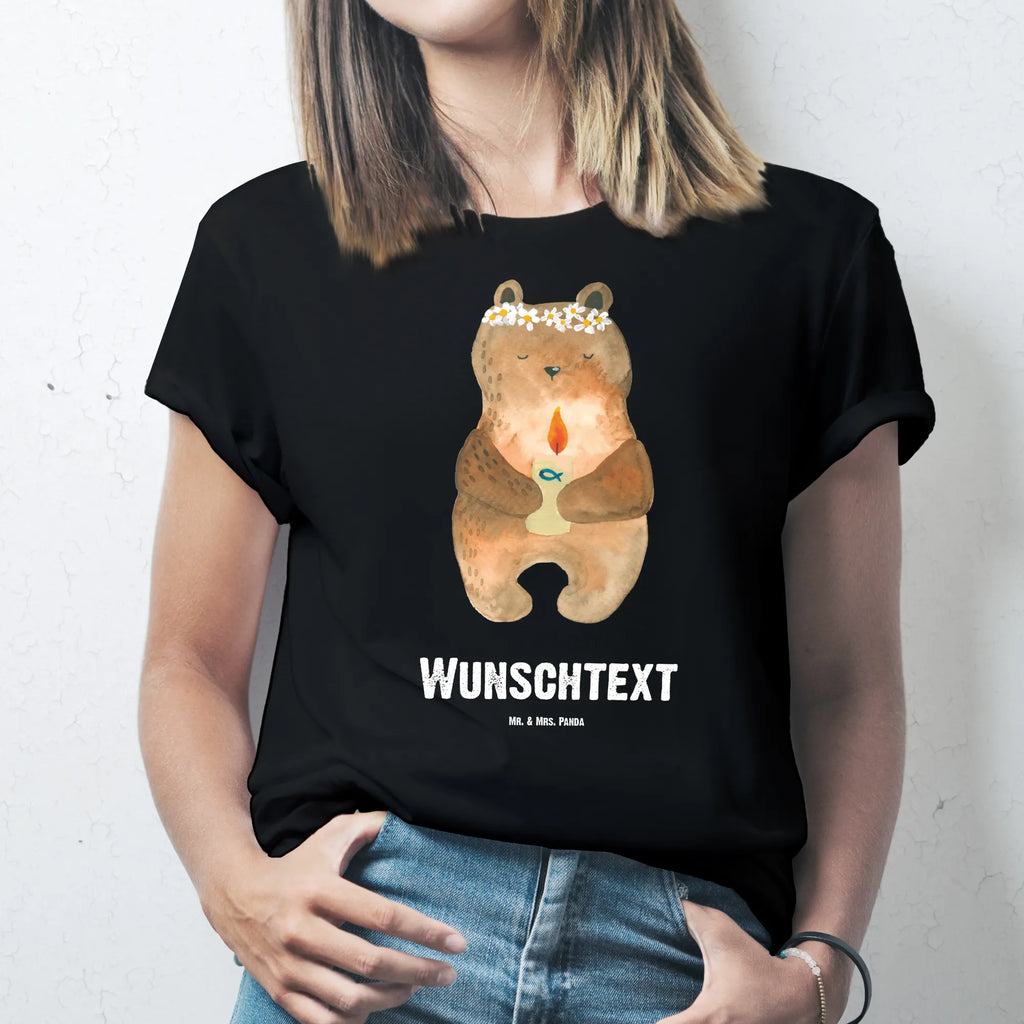 Personalisiertes T-Shirt Bär Kommunion T-Shirt Personalisiert, T-Shirt mit Namen, Frauen, Wunschtext, Männer, T-Shirt mit Aufruck, Bedrucken, Teddybär, Teddy, Bär, Taufkerze, Gottes Segen, katholisch, Kommunion