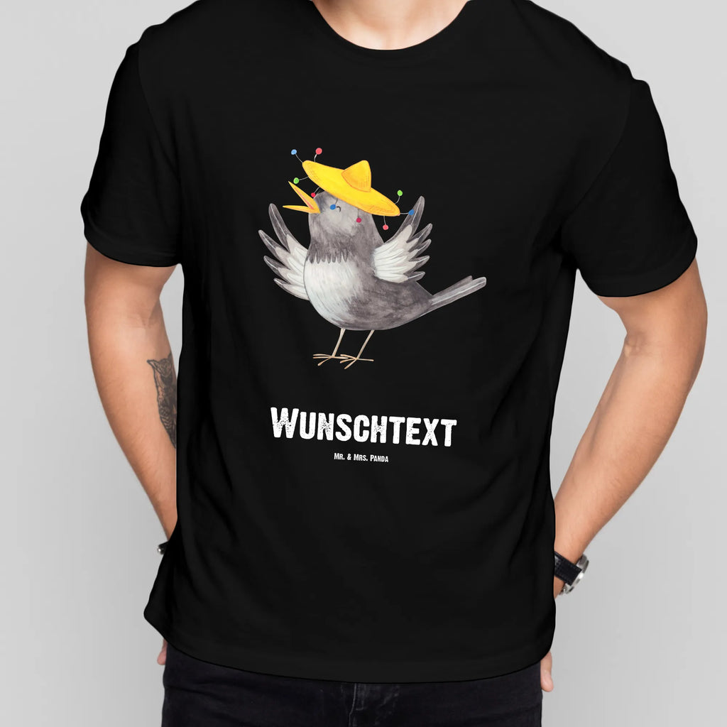 Rozmiar L Personalizowana koszulka kruk Sombrero Bedrucken, Wunschtext, T-Shirt mit Aufruck, T-Shirt Personalisiert, T-Shirt mit Namen, Lustige Sprüche, Gute Laune, Tiere, Tiermotive, glücklich sein, Motivation, Vogel, Fröhlich sein, Froh, Spruch Positiv, Elster, Rabe, Glück Spruch, Vögel