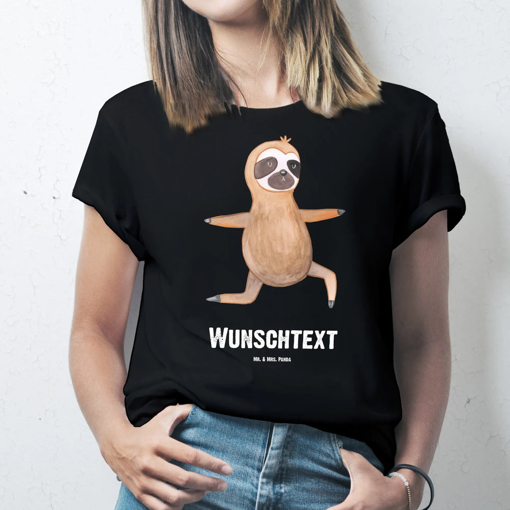 Rozmiar L Personalizowana koszulka leniwiec Joga Wunschtext, T-Shirt mit Aufruck, Bedrucken, T-Shirt mit Namen, T-Shirt Personalisiert, Faultier Deko, Faultier Geschenk, Faultier, faul, Entspannung, Lieblingstier, Yoga, Namaste, Gelassenheit, Yogaübungen, Meditation, Krieger, Faultiere, Atmung