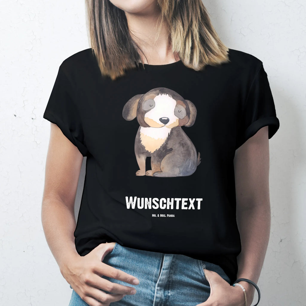 Personalised T-Shirt Dog Relax T-Shirt mit Aufruck, Bedrucken, T-Shirt mit Namen, Wunschtext, T-Shirt Personalisiert, Hundemotiv, Hund, Haustier, Tierliebhaber, Sprüche, Hunderasse, Hundebesitzer, Liebe, Hundeliebe, Schwarzer Hund, Hundeglück