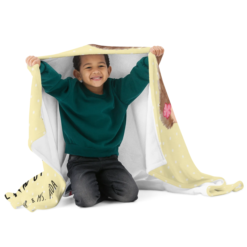 Personalisierte Decke Igel Seilhüpfen Kuscheldecke Bedrucken, Schmusedecke, Wohnzimmerdecke, Kuschelfleecedecke, Jahrestagsgeschenk, Teddydecke, Kuscheldecke mit Namen, Dekoration, Mikrofaser Decke, Gemütlich, Entspannen, Personalisierte Decke, Kinderdecke, Decke mit Namen, Kuscheldecke XXL, Decke Bedrucken, Weihnachtsgeschenk, Dekodecke, Fleecedecke, Lustige Sprüche, Tiere, Tiermotive, Gute Laune, Maus, Seilhüpfen, Igel, Seilspringen, Kinder, Kindergarten