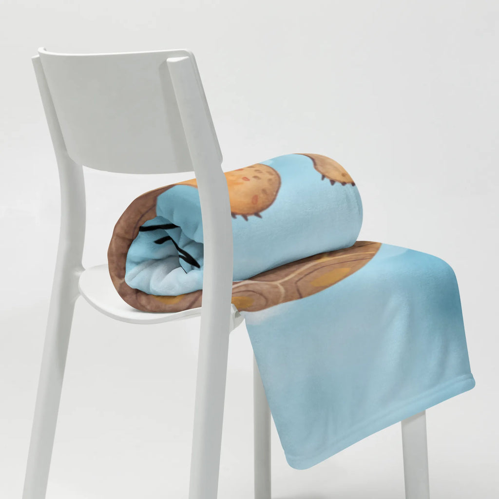 Personalisierte Decke Schildkröte marschiert Decke bedrucken, Kuscheldecke bedrucken, Kuscheldecke mit Namen, Personalisierte Decke, Decke mit Namen, Meerestiere, Meer, Urlaub, Motivation, Reiselust, Lieblingsmensch, Abenteuer, Schildkröten, Inspiration, Neustart, Schildkröte, get lost