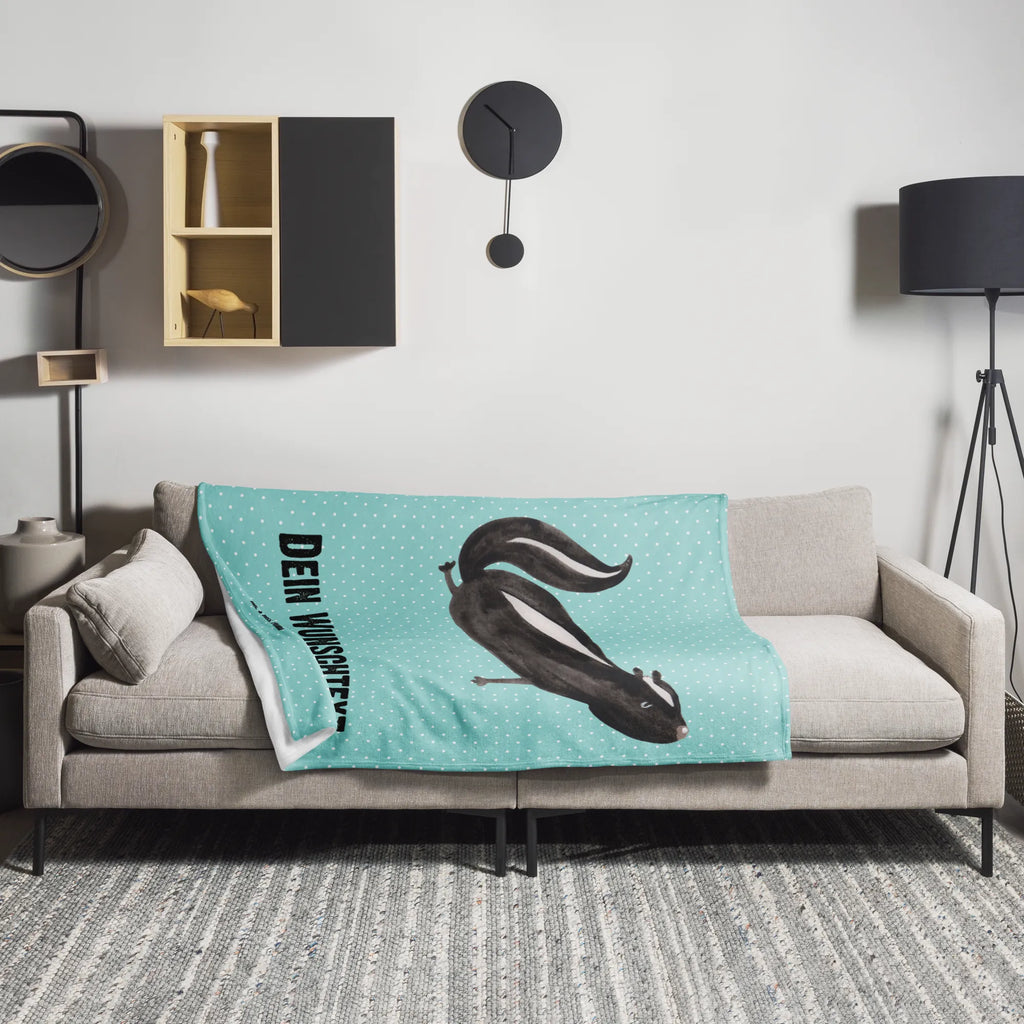 Personalisierte Decke Stinktier Yoga Decke bedrucken, Kuscheldecke bedrucken, Decke mit Namen, Kuscheldecke mit Namen, Personalisierte Decke, Stinktier, Skunk, Lebe, Lache, Raubtier, Yoga, Wildtier, Liebe, Namaste, Stinker, Stinki