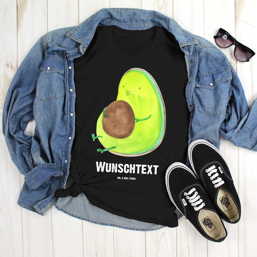Personalisiertes T-Shirt Avocado pfeift T-Shirt mit Namen, T-Shirt mit Aufruck, Wunschtext, T-Shirt Personalisiert, Bedrucken, Veggie, Vegan, Avocado, Gesund, Diät, Ernährung, Abnehmen, dick sein