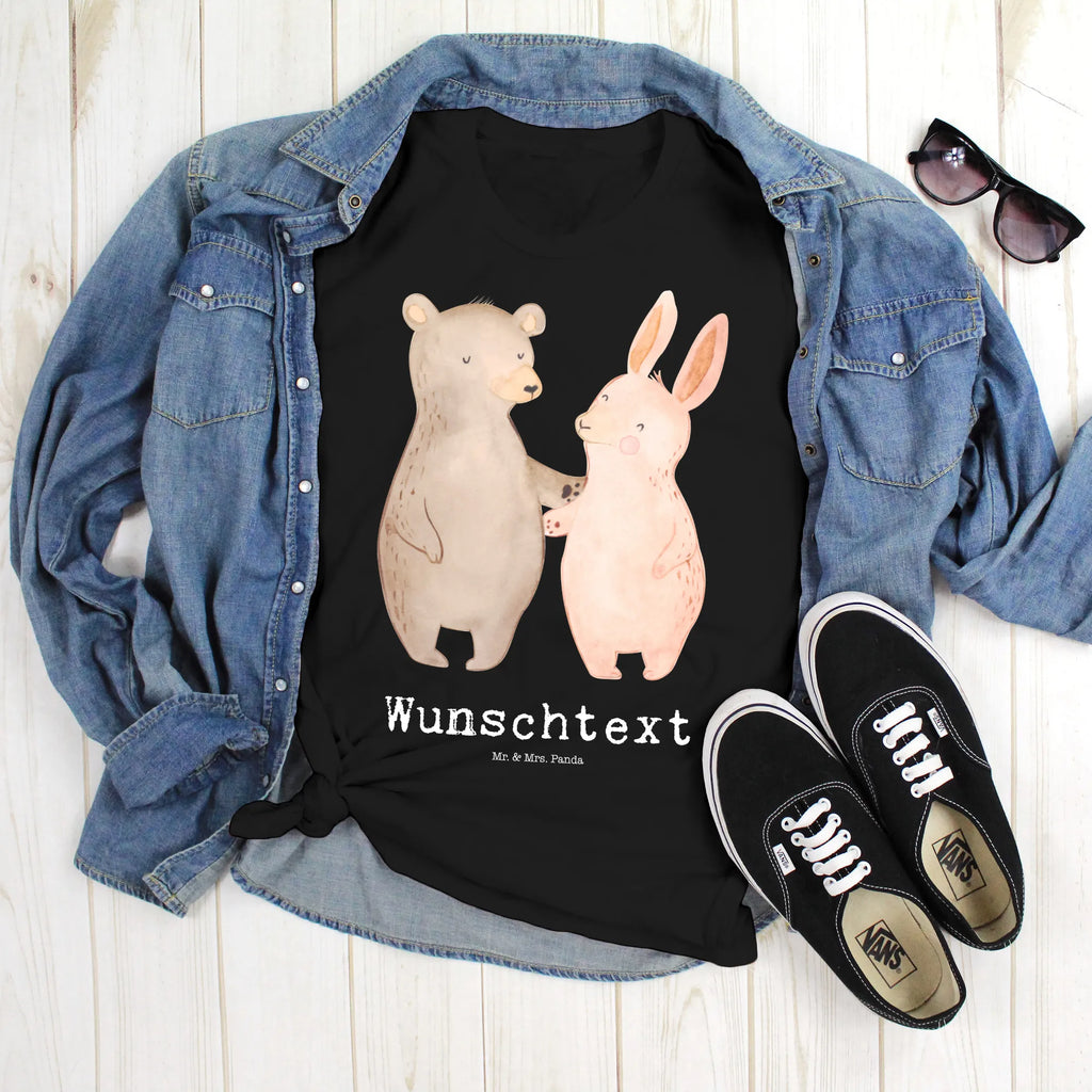 Rozmiar L Personalizowana koszulka Niedźwiedź i królik Przytulać Wunschtext, T-Shirt mit Aufruck, Bedrucken, T-Shirt Personalisiert, T-Shirt mit Namen, Liebe, Freund, Ehefrau, Liebesgeschenk, Heiraten, Hocheitstag, Jahrestag, Verlobung, Heiratsantrag, Partner, Ehemann, Freundin, Hase, Bär, Freunde, Bärchen, Bester Freund, Best Friends