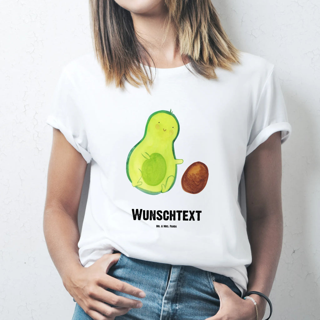 Personalisiertes T-Shirt Avocado rollt Kern Bedrucken, T-Shirt mit Aufruck, T-Shirt Personalisiert, Wunschtext, T-Shirt mit Namen, Veggie, Vegan, Avocado, Gesund, Liebe, Baby, Zur Geburt, Kind, Große Liebe, Avocados, Erstes Kind, Säugling, Babyparty, Geburt, Schwangerschaft, Schwanger, Geburtstag, Love