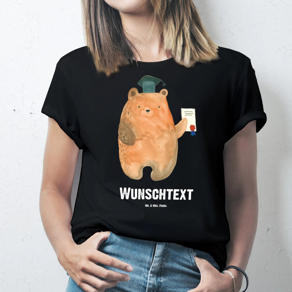 Rozmiar L Personalizowana koszulka Niedźwiedź Egzamin Wunschtext, T-Shirt mit Aufruck, Bedrucken, T-Shirt mit Namen, T-Shirt Personalisiert, Teddybär, Teddy, Bär, Abitur, Prüfung Bestanden, Zeugnis, Abschlusszeugnis, Abschluss, Prüfungen