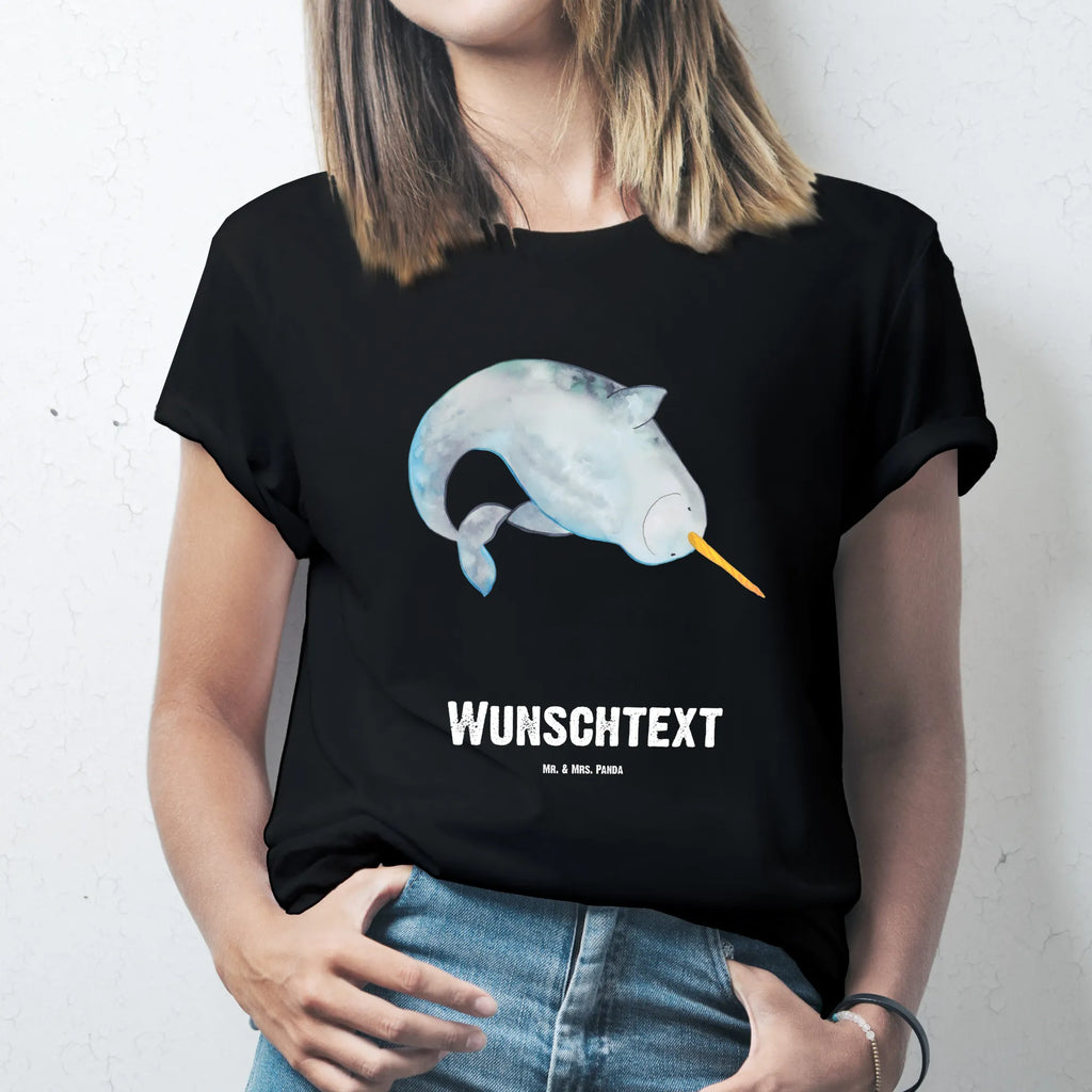 Personalisiertes T-Shirt Narwal T-Shirt mit Namen, Wunschtext, Bedrucken, T-Shirt mit Aufruck, T-Shirt Personalisiert, Meer, Urlaub, Meerestiere, Kinderzimmer, Aufräumen, Narwal, Junggesellin, Wal, Hausfrau, Putzen