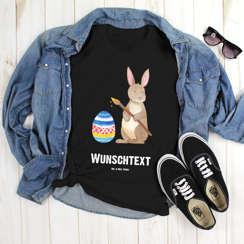 Rozmiar L Personalizowana koszulka Zając Malowanie jajek T-Shirt mit Aufruck, Wunschtext, T-Shirt mit Namen, T-Shirt Personalisiert, Bedrucken, Ostergeschenke Kinder, Osternest, Ostergeschenke, Geschenke zu Ostern, Osterdeko, Ostern Geschenk, Ostern Kinder, Ostern, Osterhase, Bemalte Ostereier, Frohe Ostern, Eiermalen, Kaninchen, Osterblume, Hase, Osterei, Ostergrüße