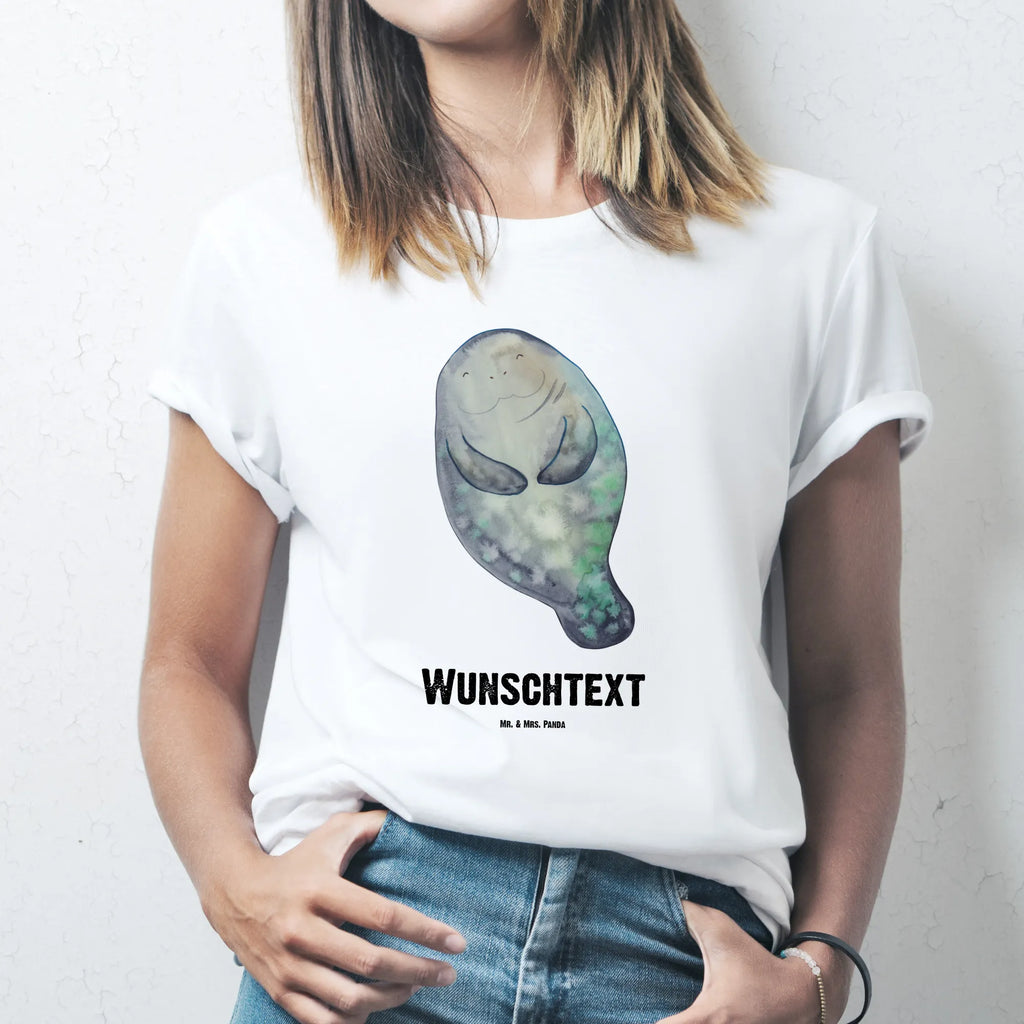 Rozmiar L Personalizowana koszulka morska krowa Szczęśliwy Bedrucken, T-Shirt Personalisiert, Wunschtext, T-Shirt mit Aufruck, T-Shirt mit Namen, Meer, Meerestiere, Urlaub, Seekuh, Selbstliebe, Achtsamkeit, Respekt, Neustart, Neuanfang, Seekühe, Zufrieden, Liebeskummer, Freundin